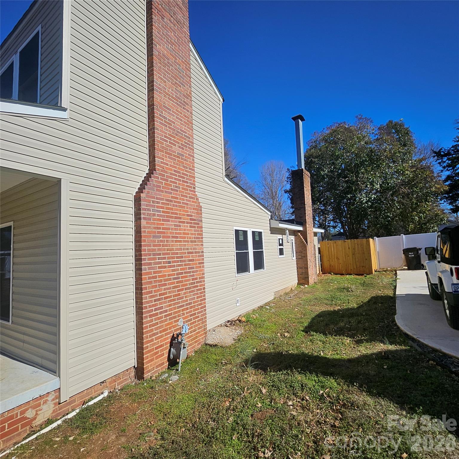 Single Family Residence at 468 Liberty Street, Rock Hill, photo 2 of 12