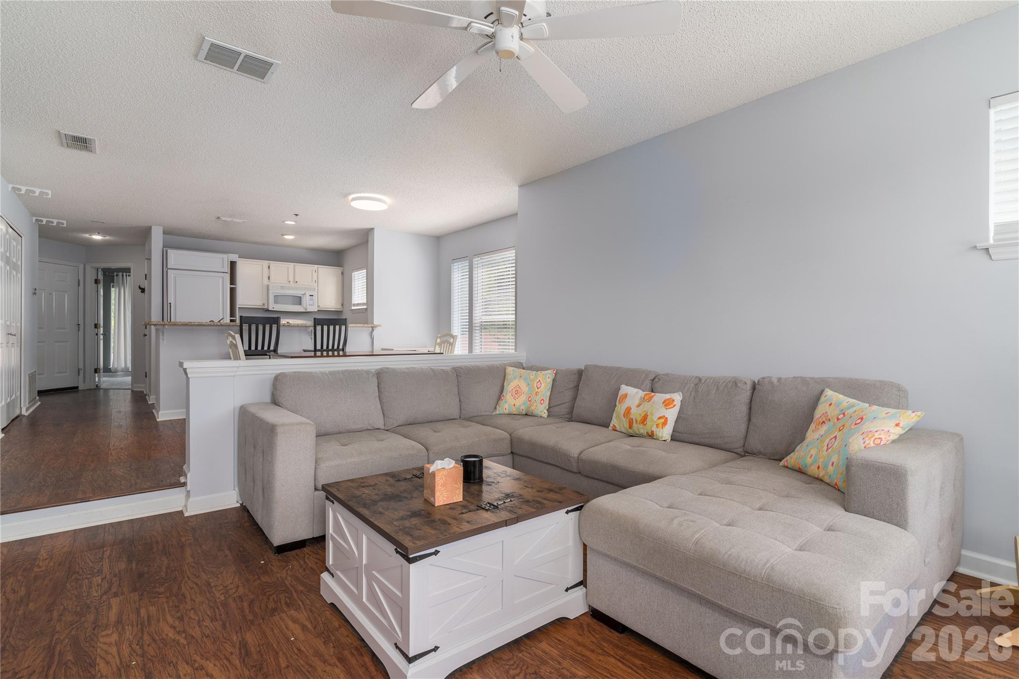 Condominium at 17919 Kings Point Drive, Cornelius, photo 16 of 39