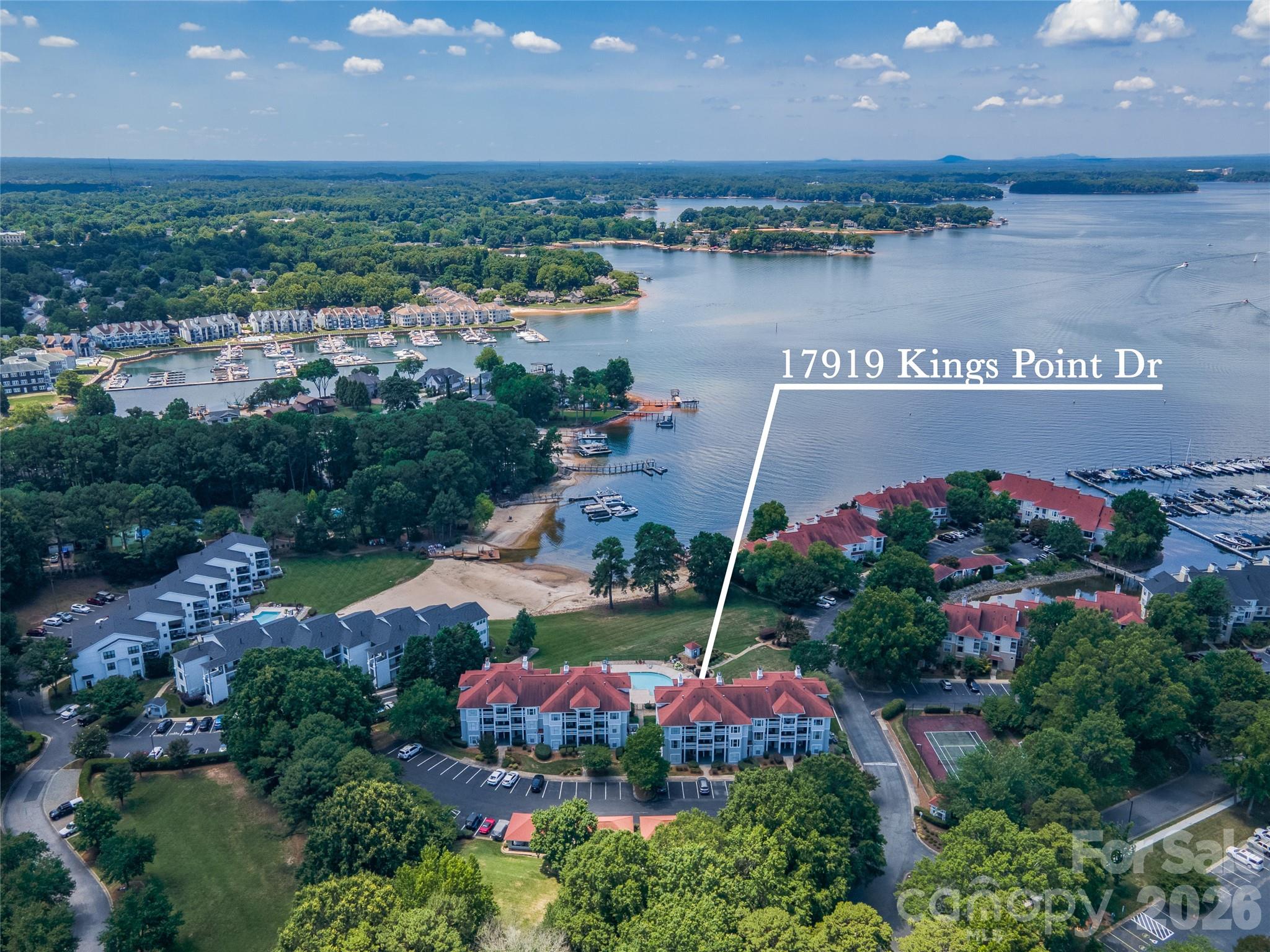 Condominium at 17919 Kings Point Drive, Cornelius, photo 30 of 39