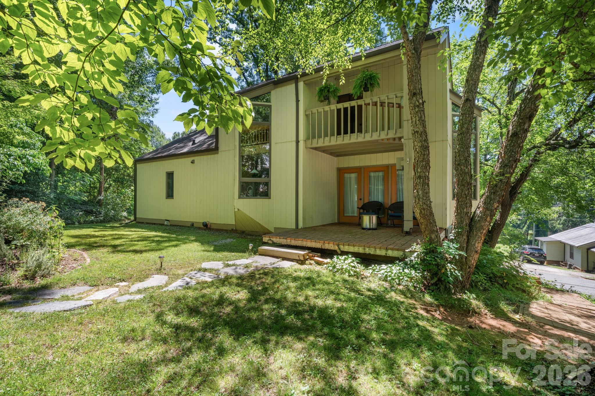 705 West Union Street