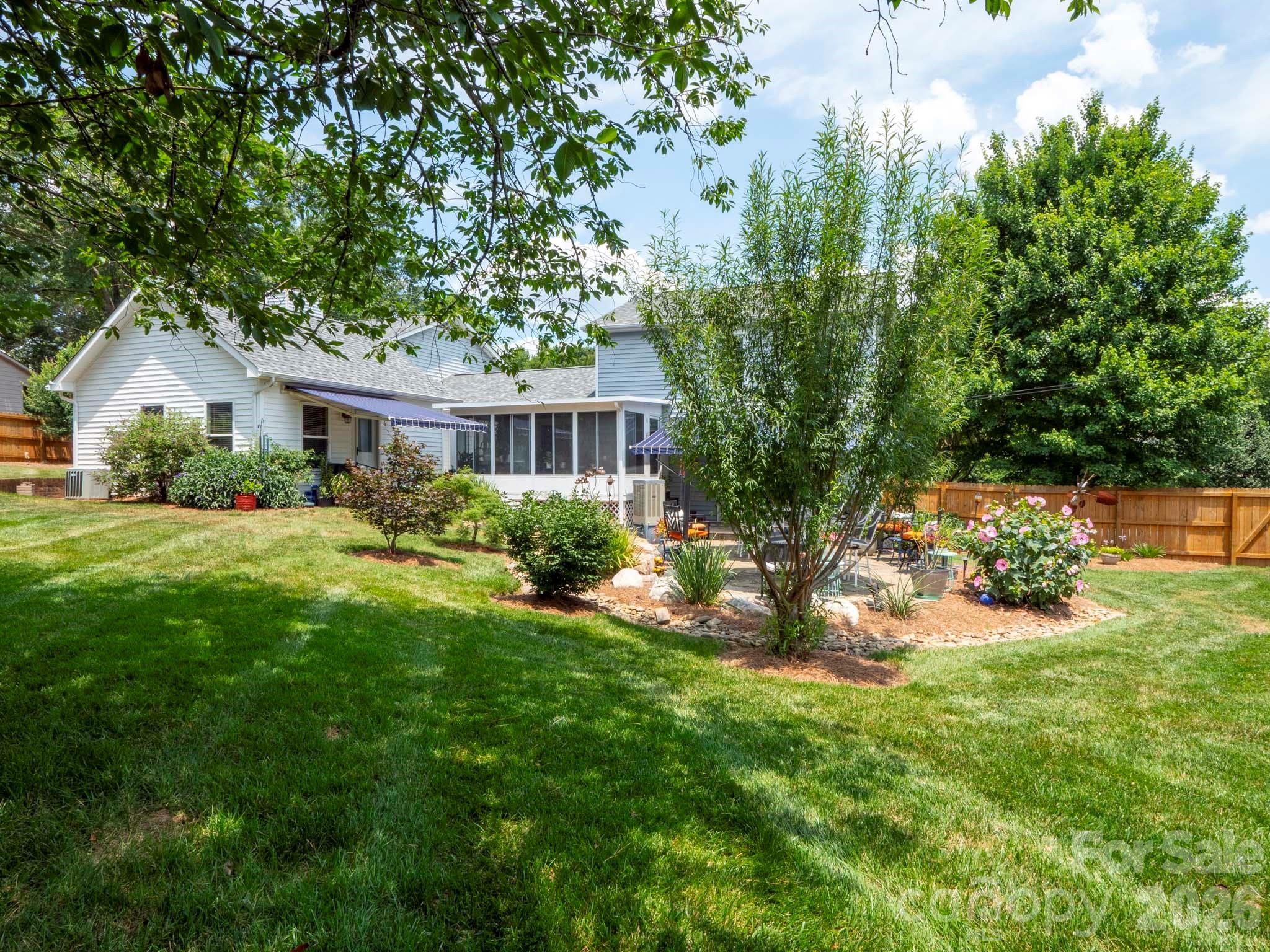 Single Family Residence at 1641 Brook Drive, Fort Mill, photo 38 of 48
