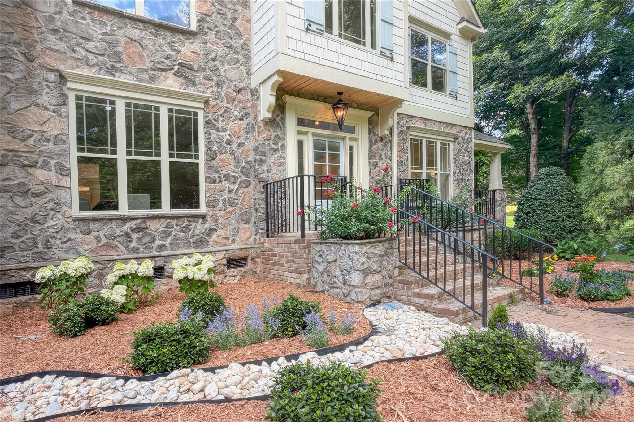 Beautifully renovated from top to bottom. - 600 Baron Road, Waxhaw