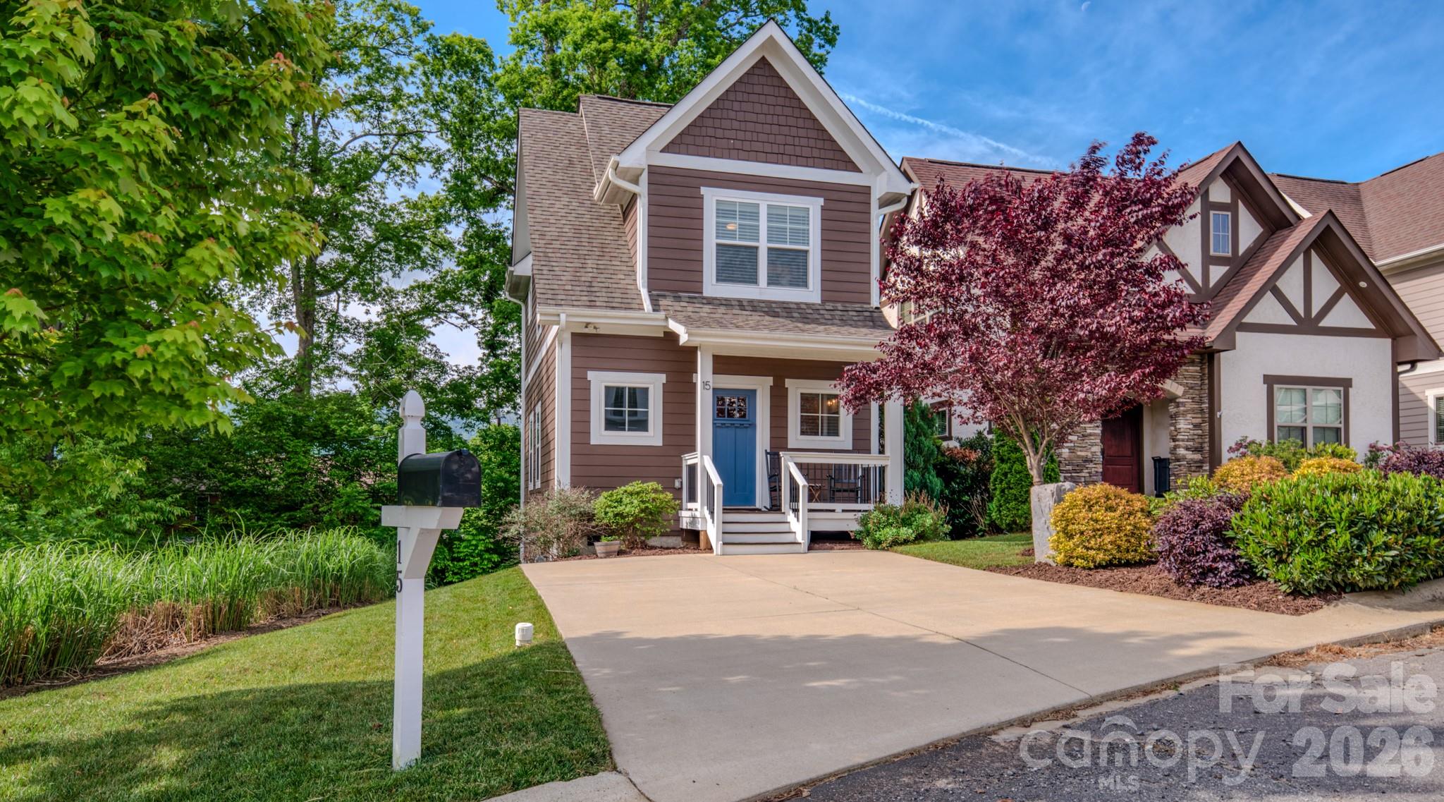 15 Tudor Way