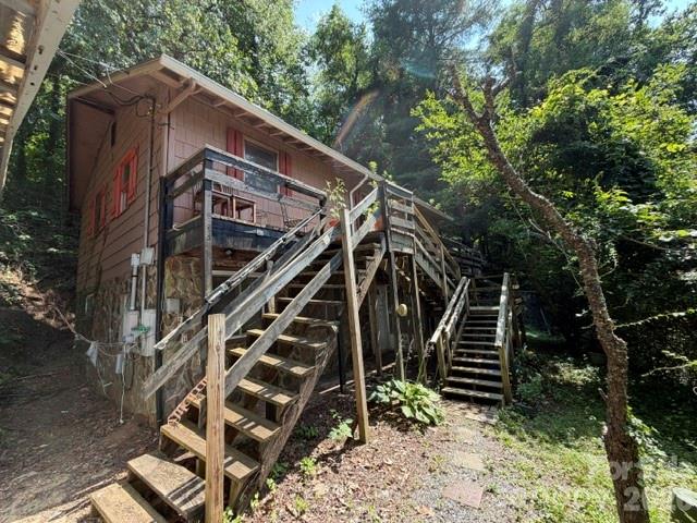 Single Family Residence at 138 Heavenly View Drive, Sylva, photo 4 of 16