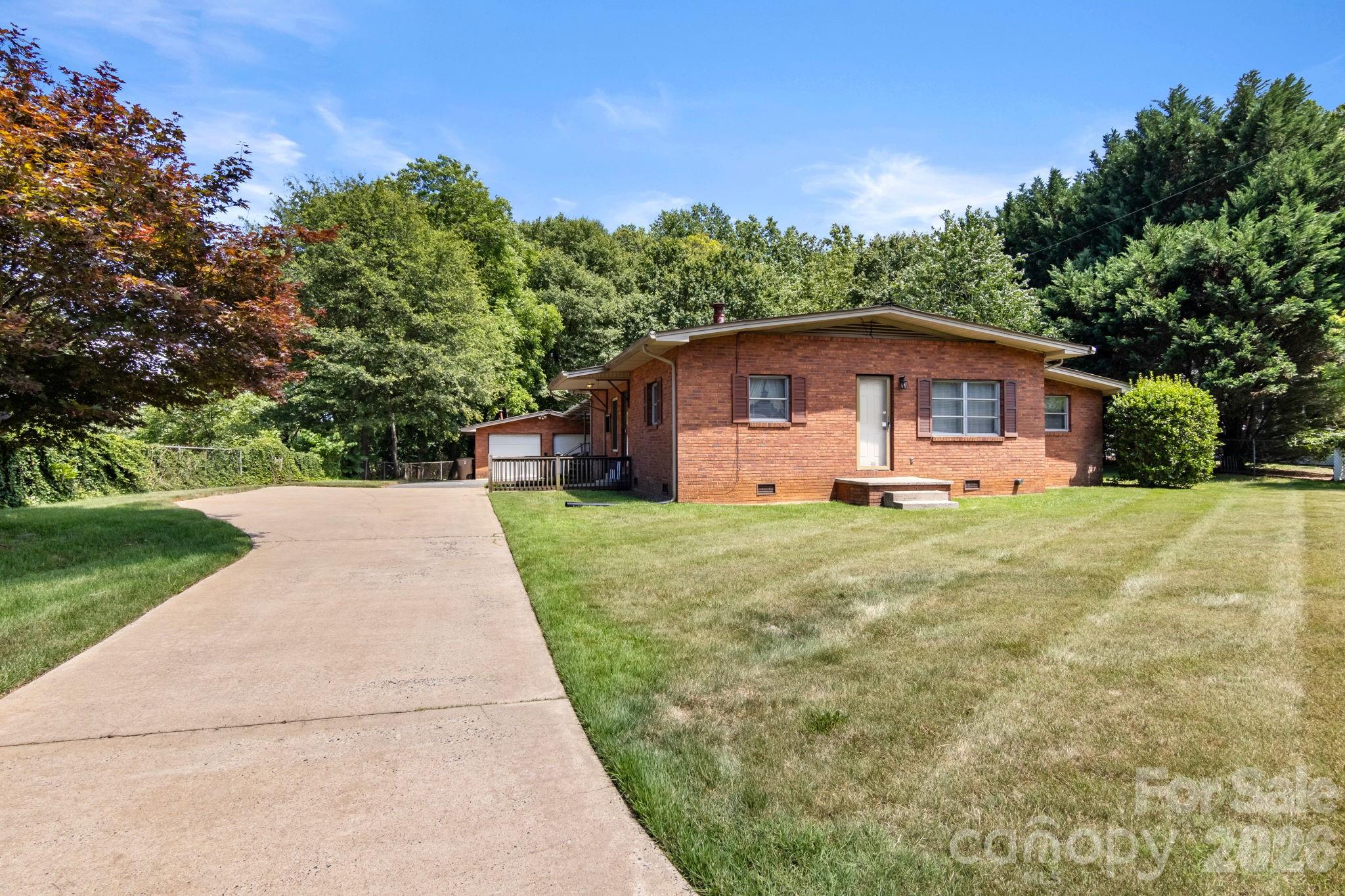 Single Family Residence at 201 Peach Street, Shelby, photo 2 of 25