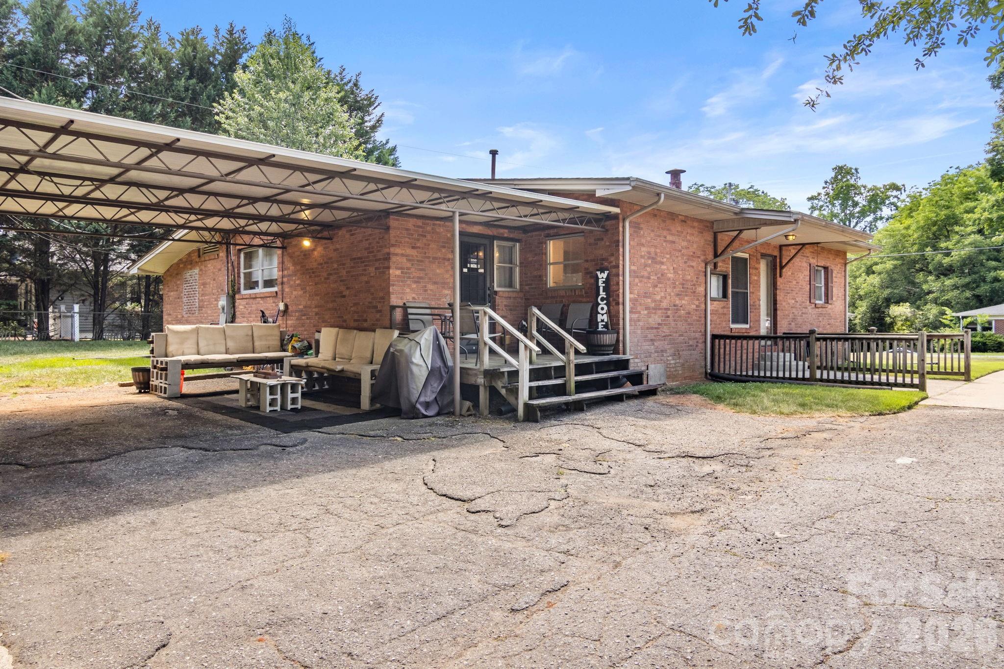 Single Family Residence at 201 Peach Street, Shelby, photo 4 of 25