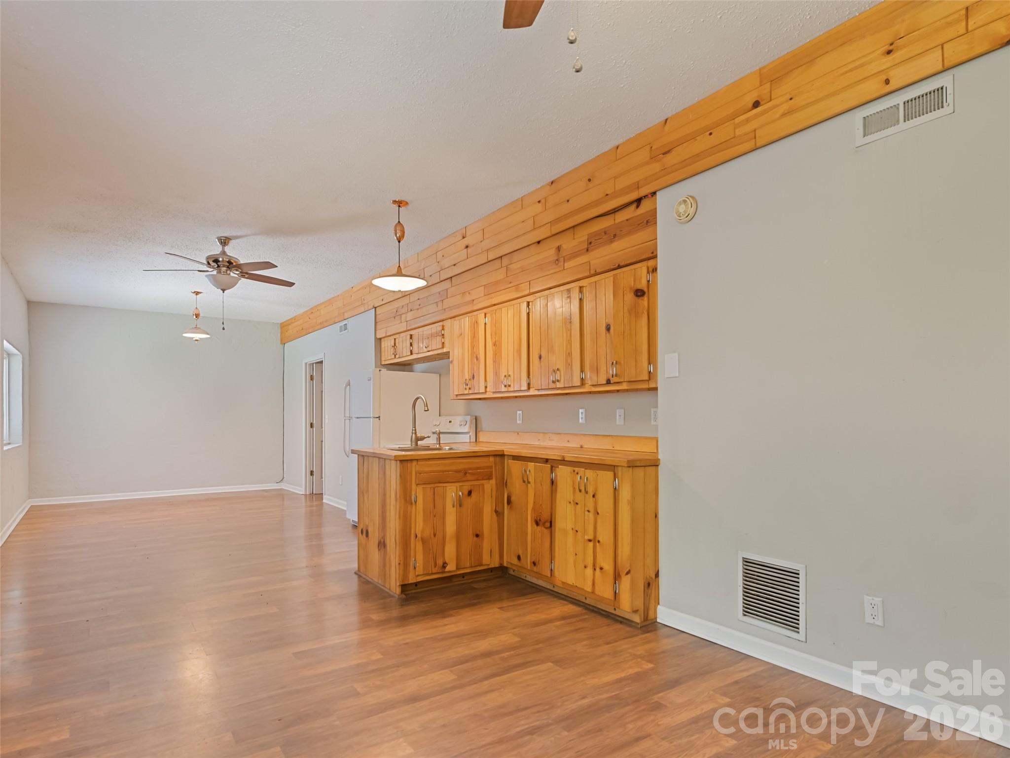 Single Family Residence at 18 Bran Rick Lane, Arden, photo 30 of 42