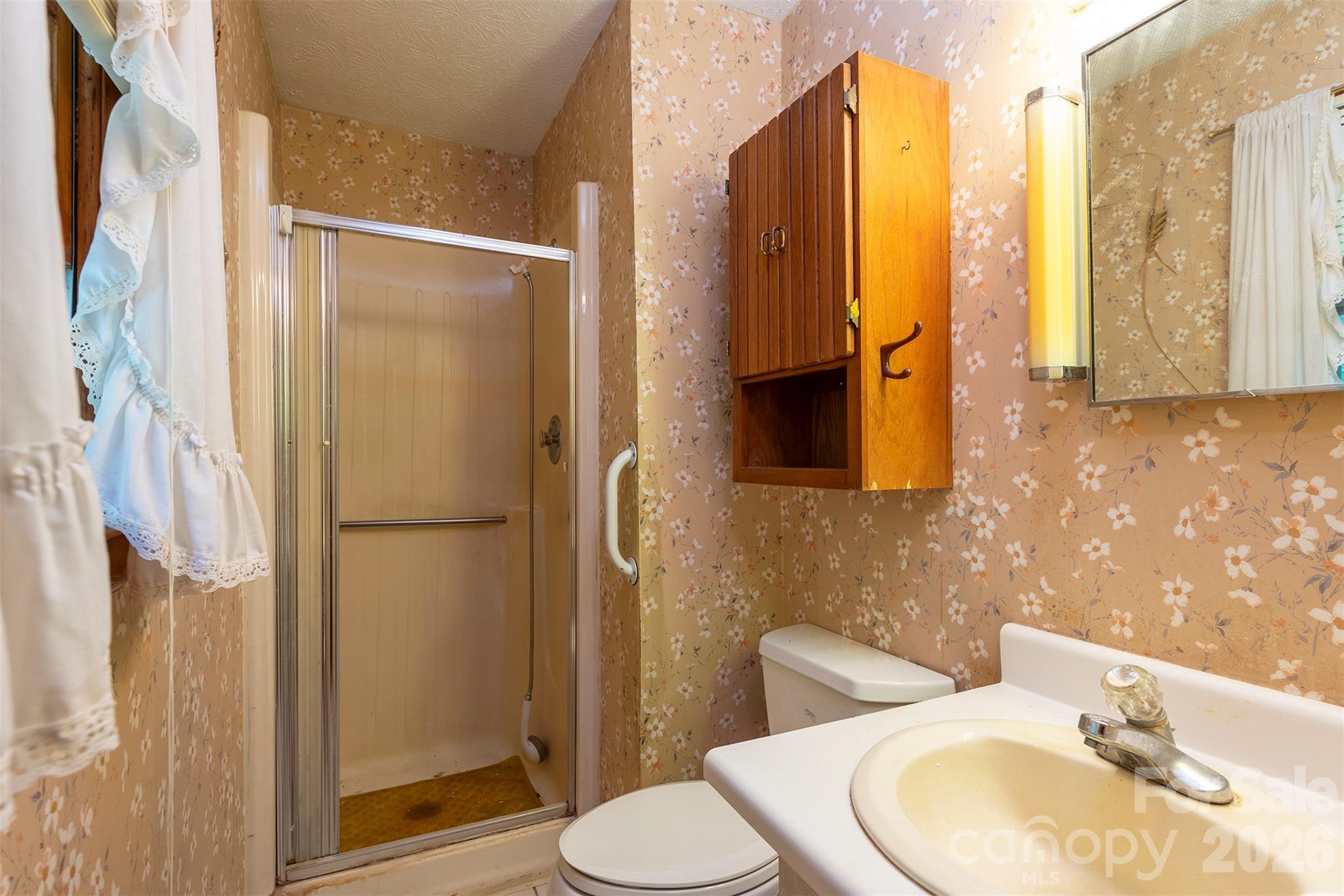 Single Family Residence at 637 Fisher Lane, Marshall, photo 21 of 28