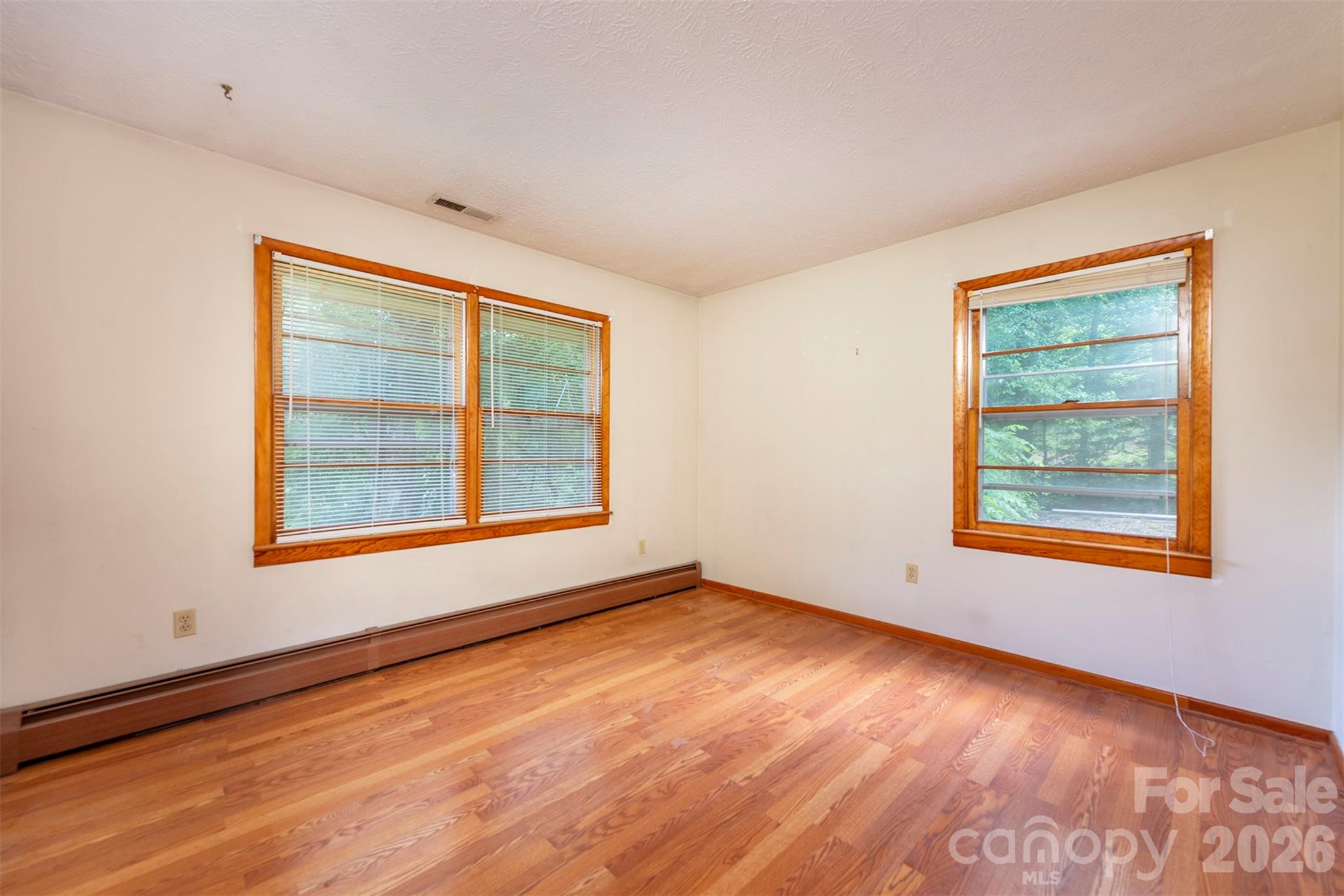 Single Family Residence at 637 Fisher Lane, Marshall, photo 22 of 28