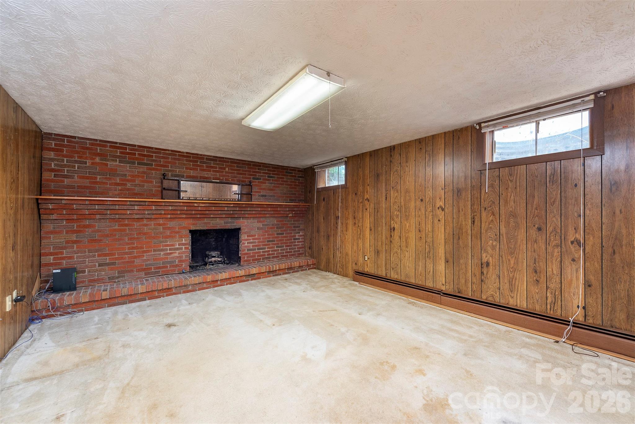 Single Family Residence at 637 Fisher Lane, Marshall, photo 25 of 28