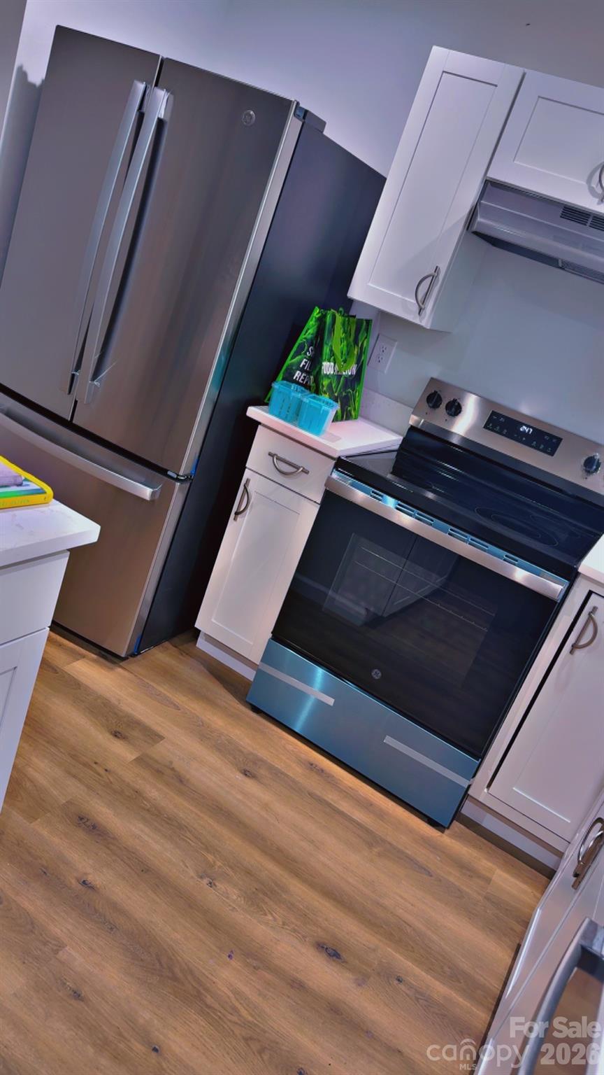 Functional open kitchen - 821 First Street, Kings Mountain