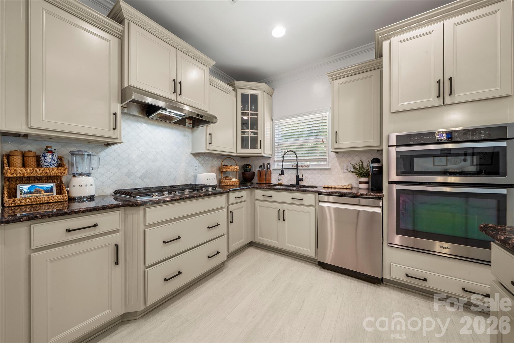 724 Balboa Court