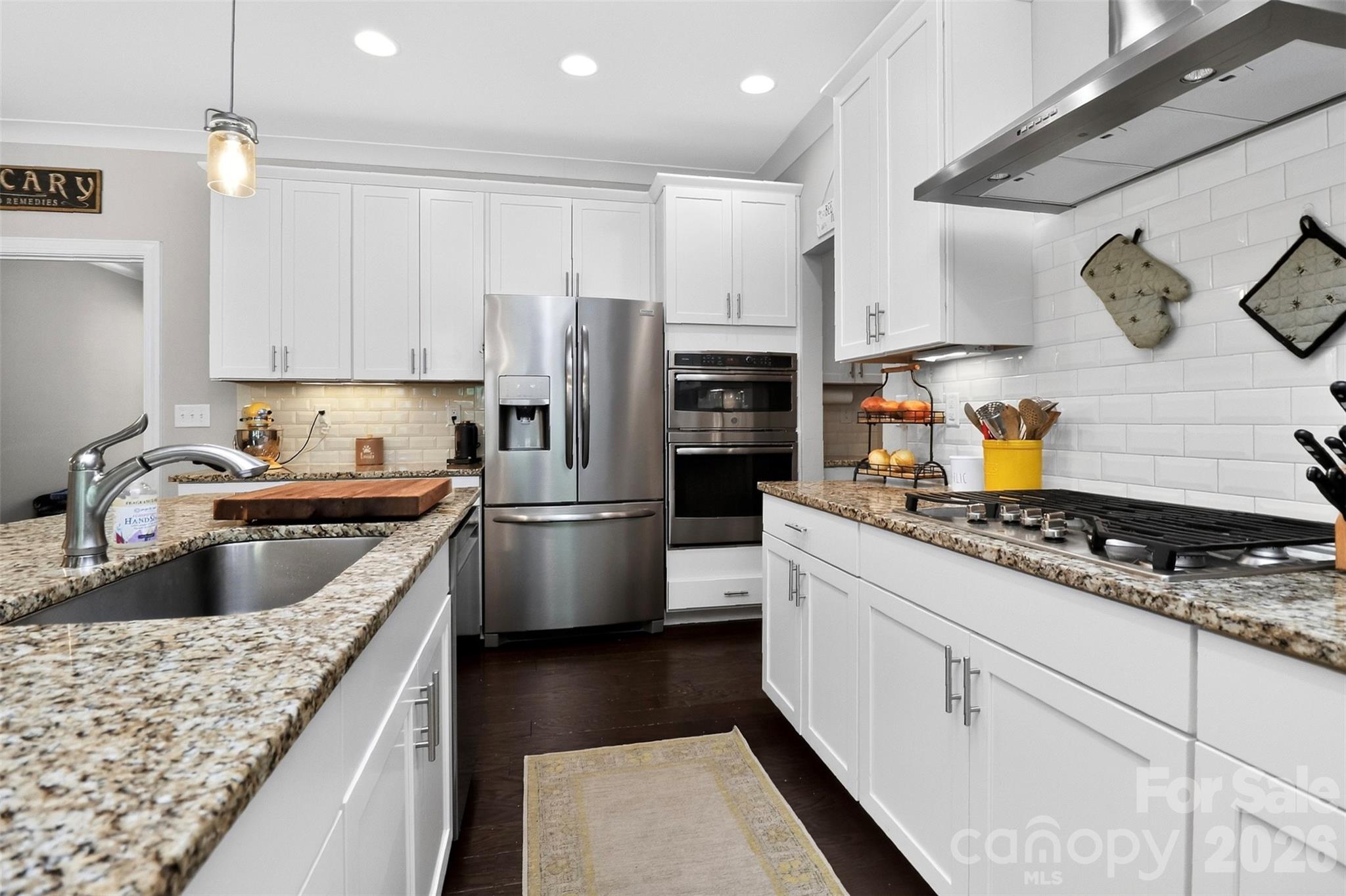 Stainless Appliances - 115 Mint Avenue, Mooresville