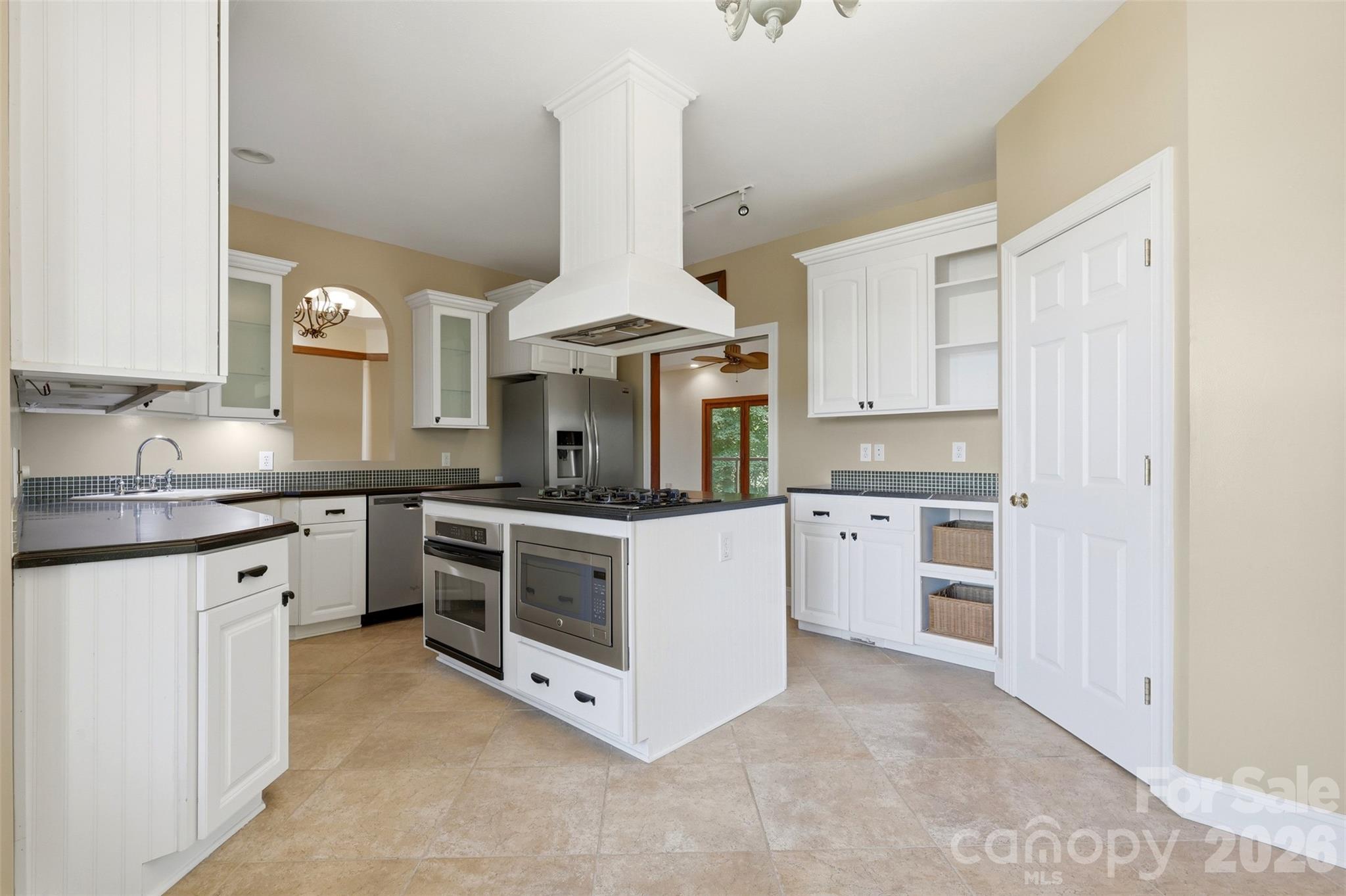 Main level kitchen - 4639 Harbor View Terrace, Morganton