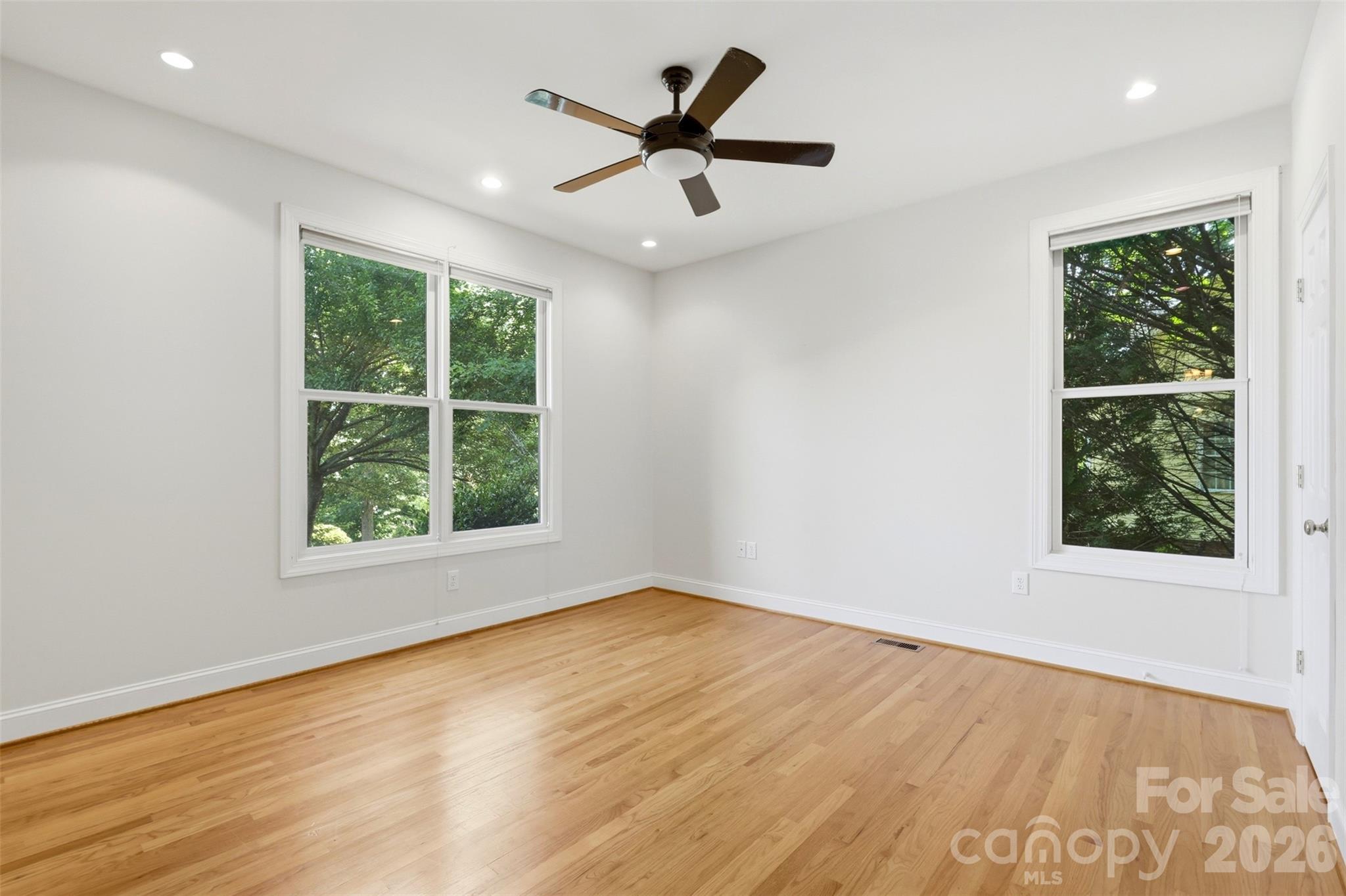 Second bedroom - 4639 Harbor View Terrace, Morganton