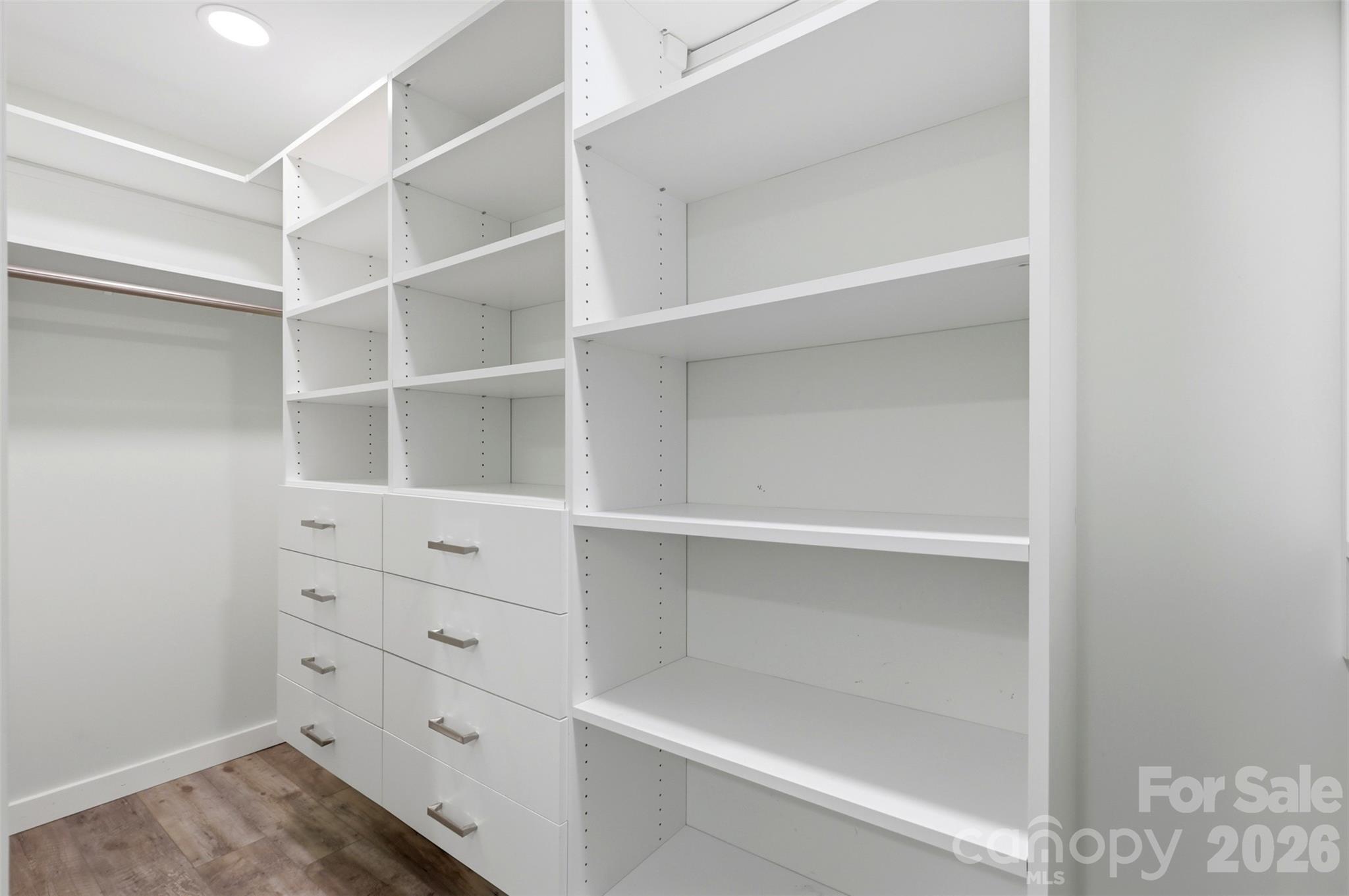Walk In Closet and Laundry - 4639 Harbor View Terrace, Morganton