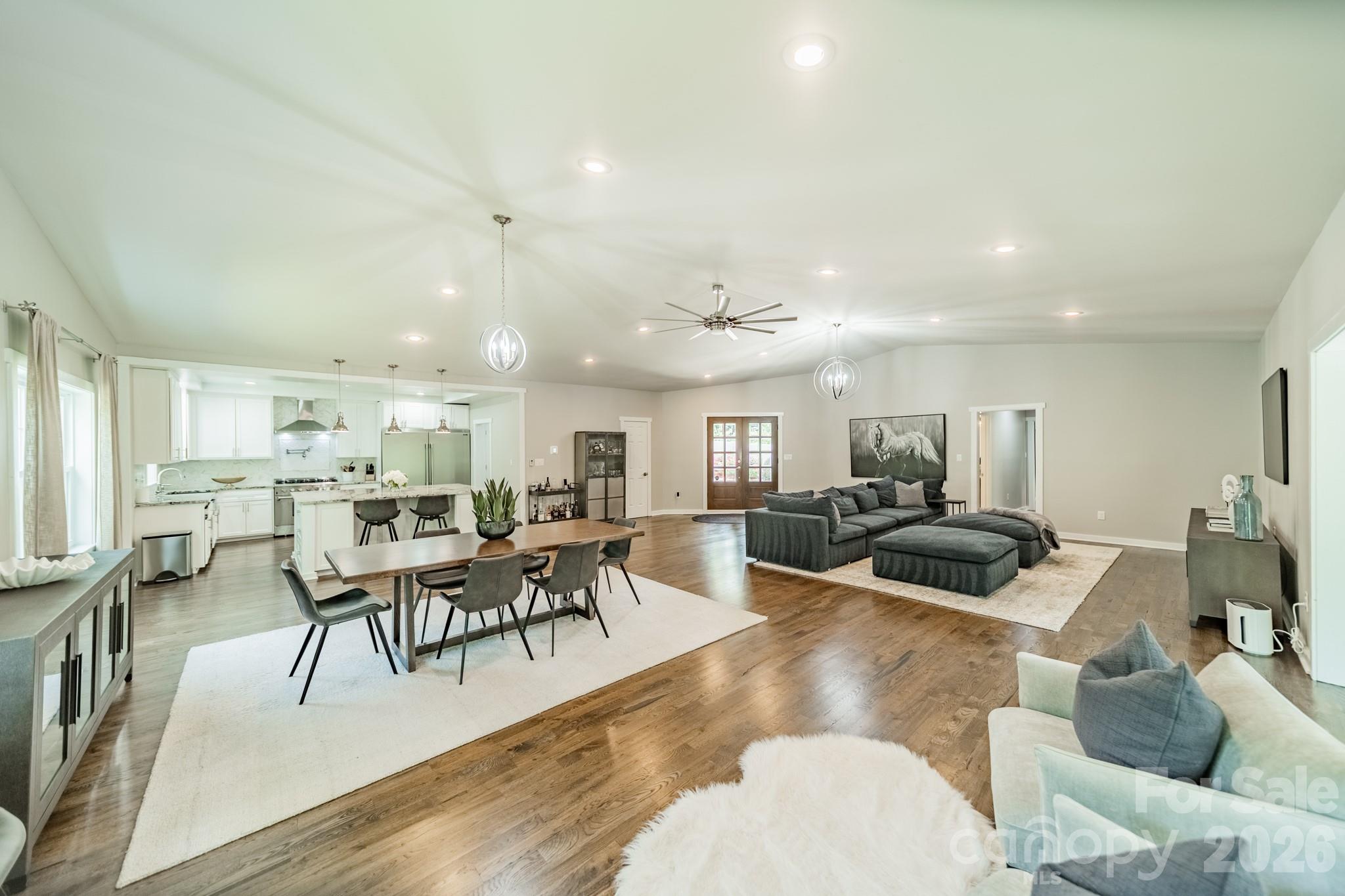 Single Family Residence at 19533 Bustle Road, Cornelius, photo 7 of 44