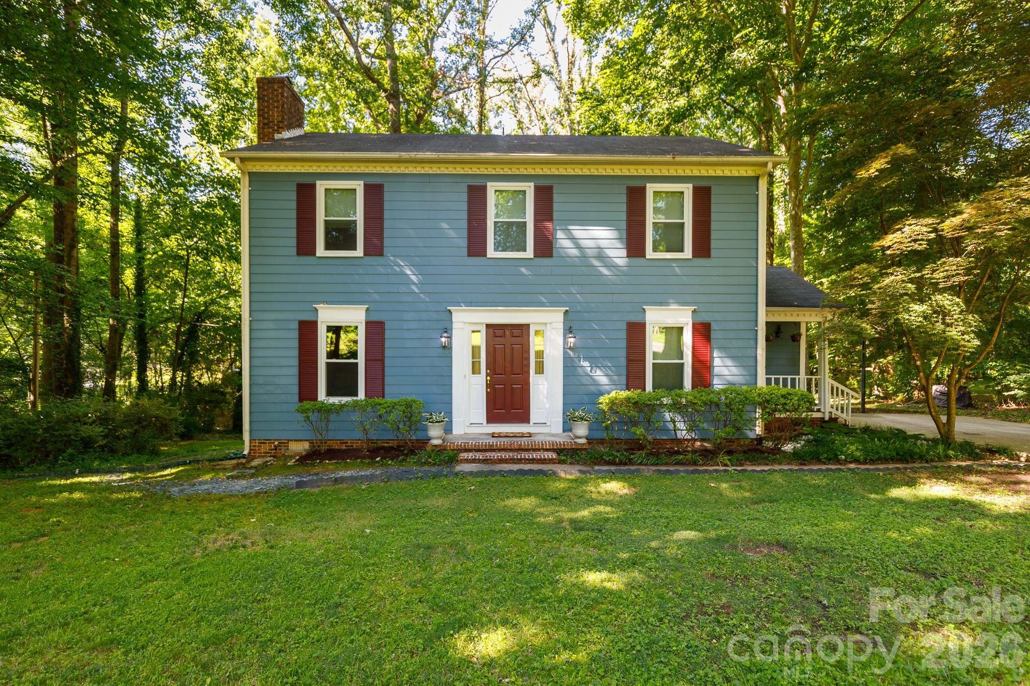 Single Family Residence at 3319 Kingsfield Road, Rock Hill, photo 2 of 36