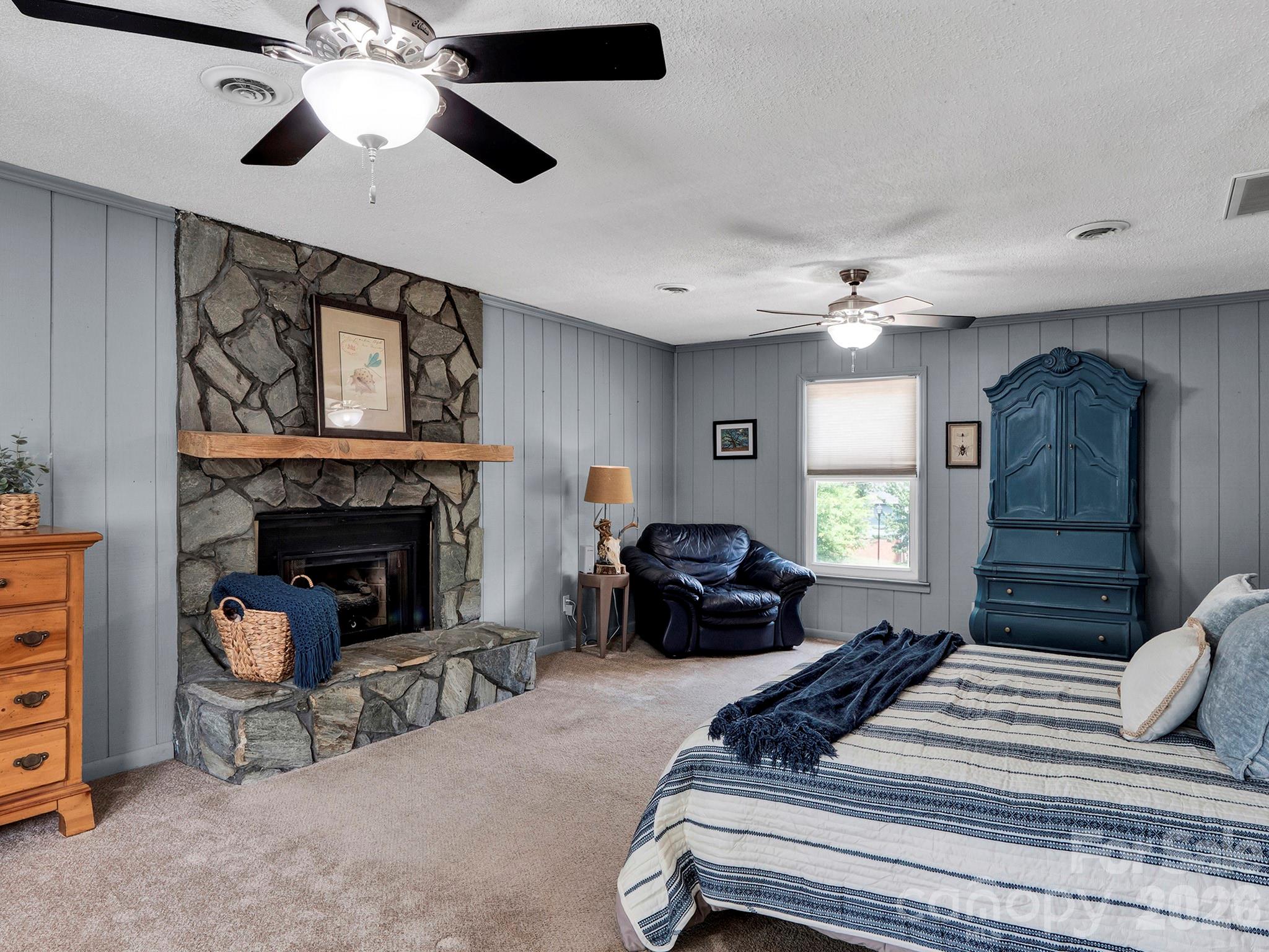 Single Family Residence at 1641 Brook Drive, Fort Mill, photo 20 of 48