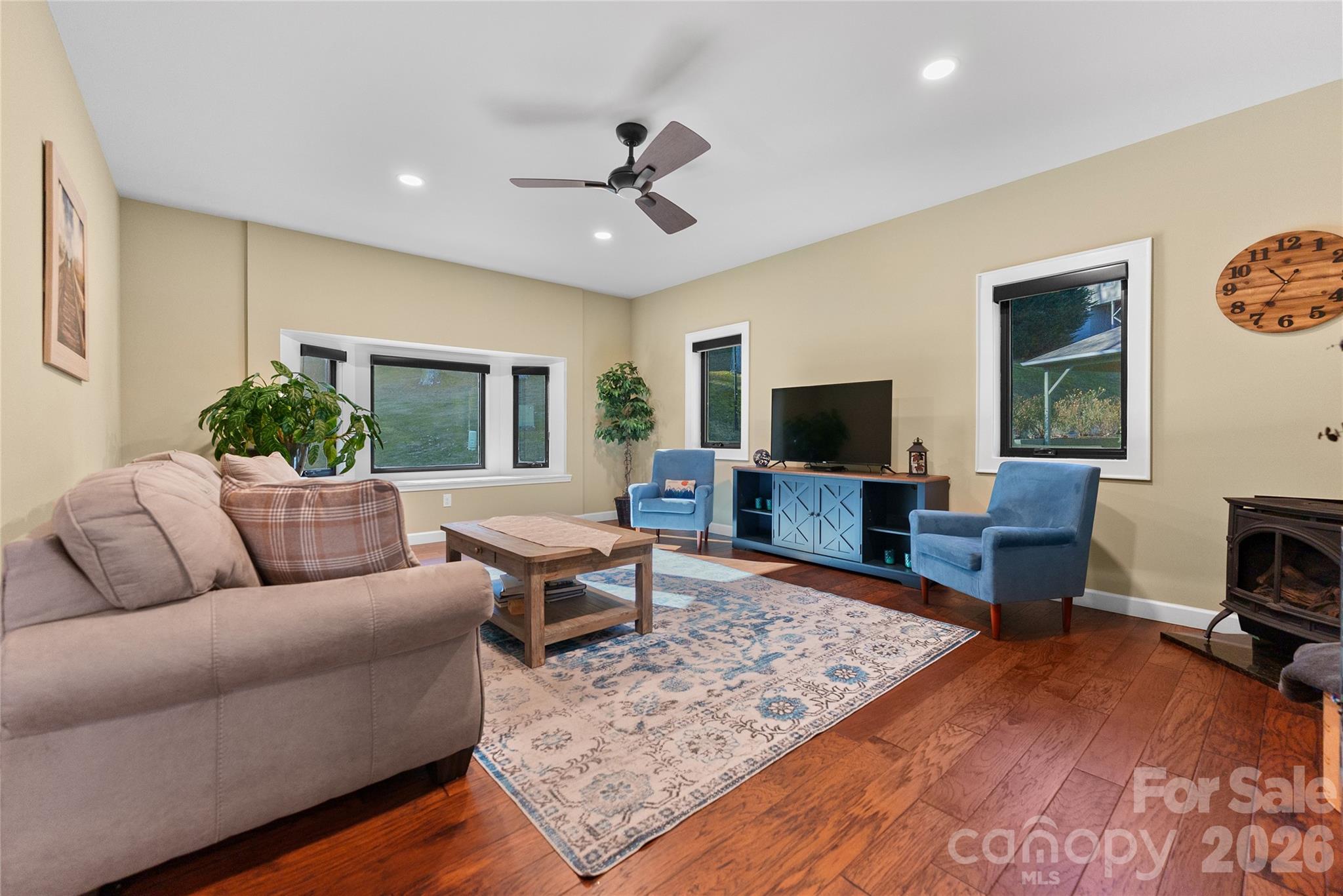 Single Family Residence at 47 Winghaven Heights, Waynesville, photo 3 of 22