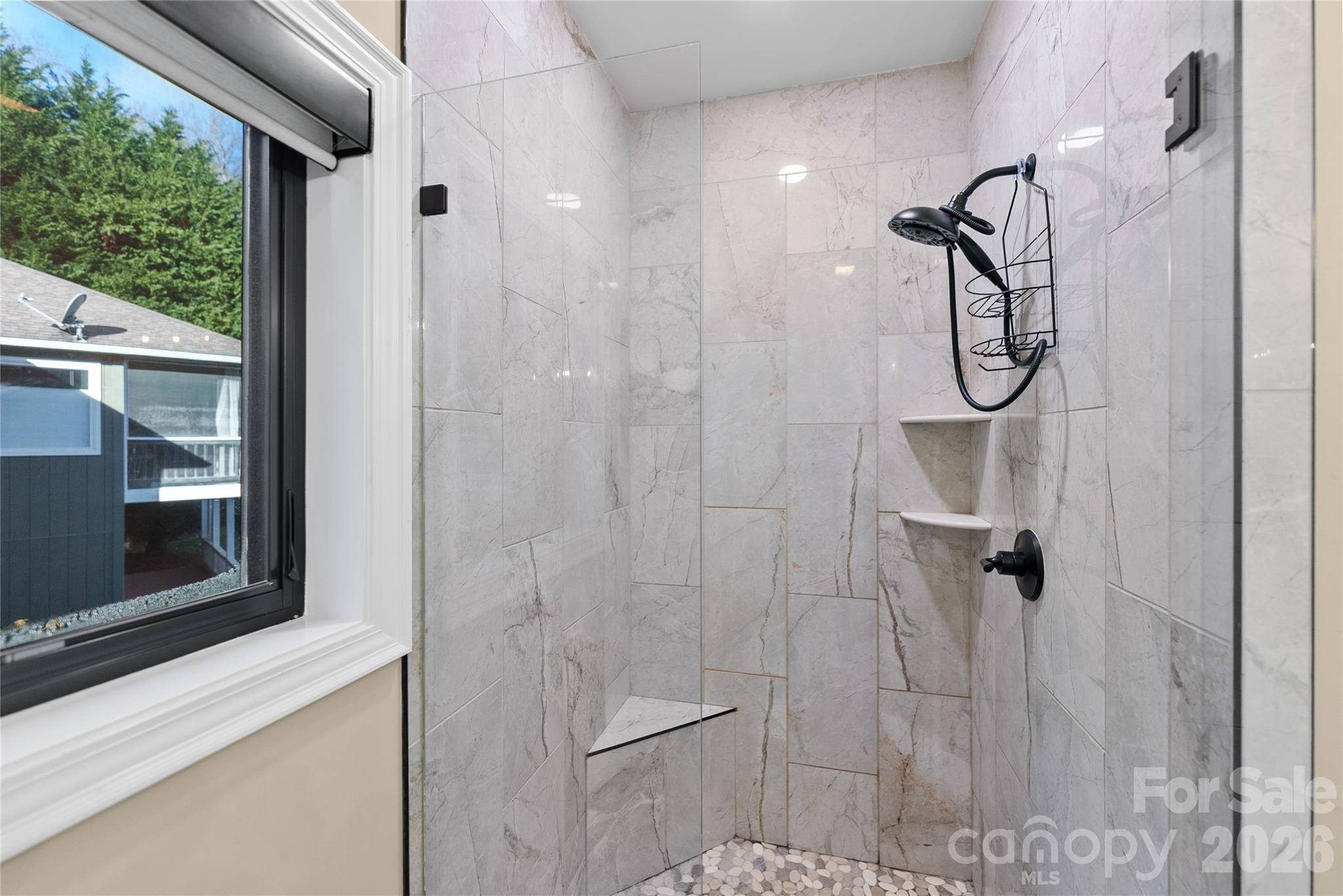 Single Family Residence at 47 Winghaven Heights, Waynesville, photo 8 of 22