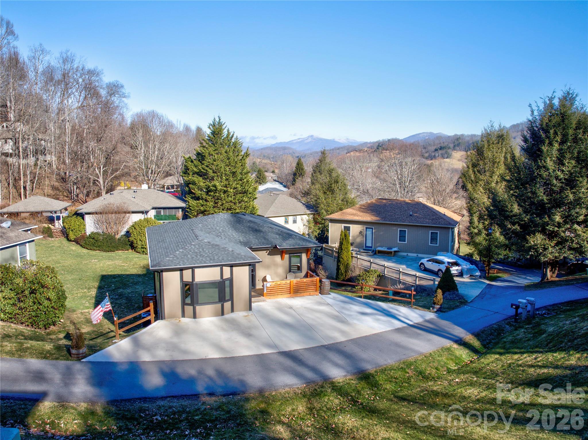Single Family Residence at 47 Winghaven Heights, Waynesville, photo 19 of 22