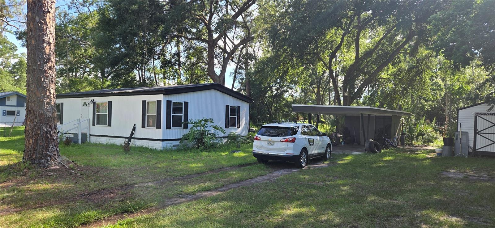 Manufactured Home at 45627 PENNSYLVANIA ST, PAISLEY, photo 13 of 17