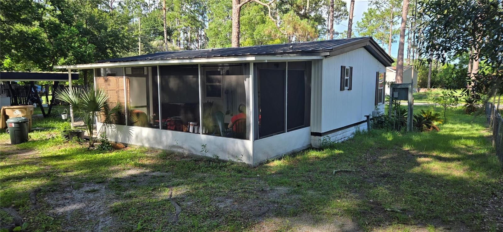 Manufactured Home at 45627 PENNSYLVANIA ST, PAISLEY, photo 16 of 17