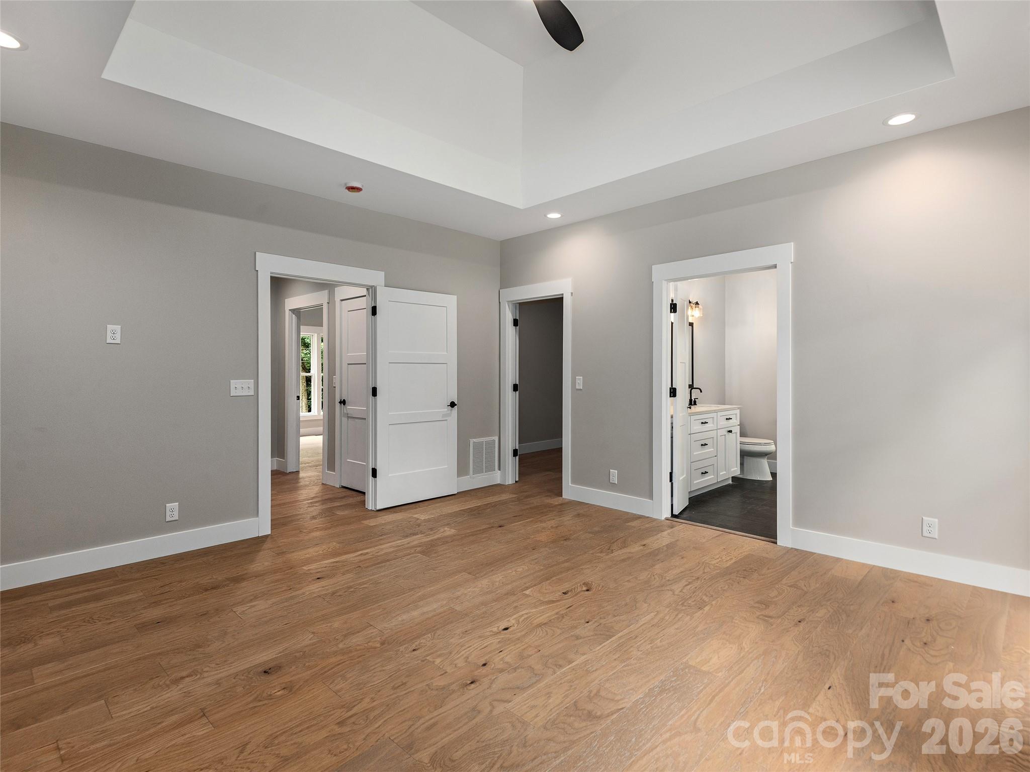 Single Family Residence at 104 Arrowood Lane, Hendersonville, photo 19 of 36