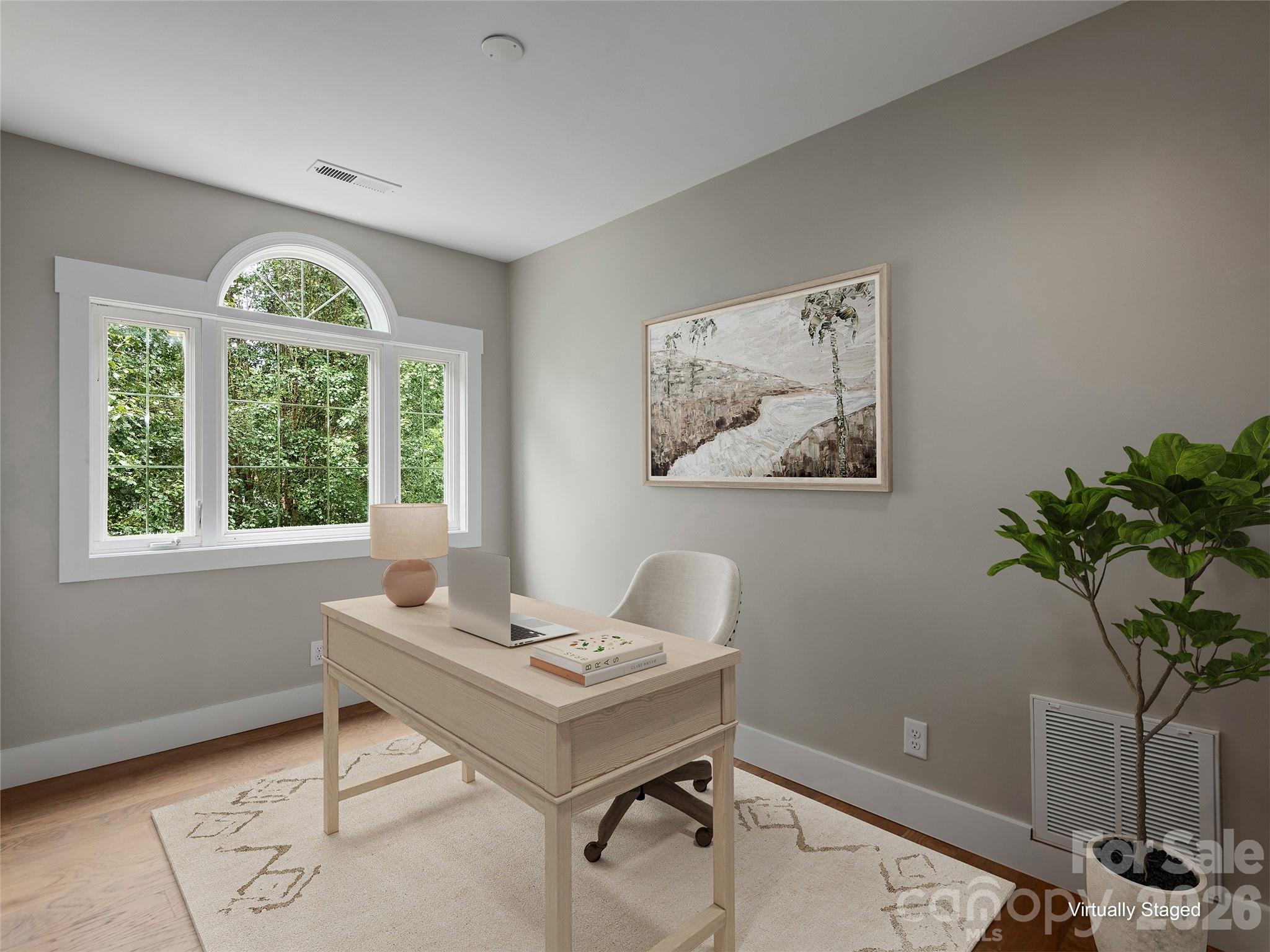 Single Family Residence at 104 Arrowood Lane, Hendersonville, photo 26 of 36