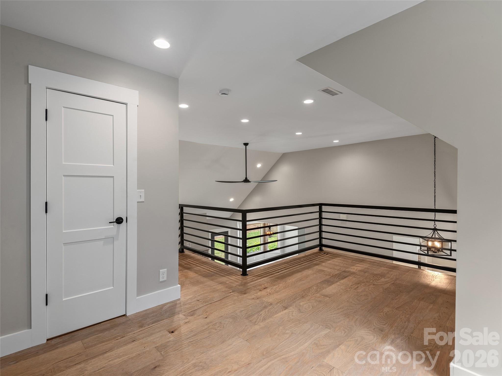 Single Family Residence at 104 Arrowood Lane, Hendersonville, photo 28 of 36