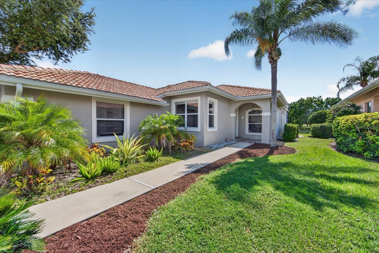 Single Family Residence at 6726 HICKORY HAMMOCK CIR, BRADENTON, photo 6 of 77