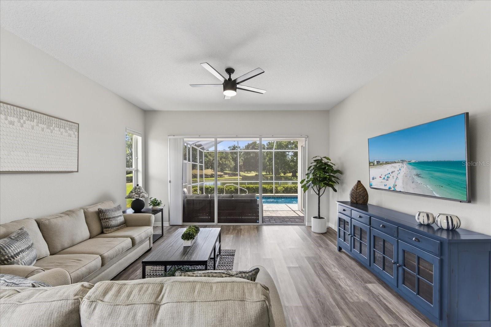 Single Family Residence at 6726 HICKORY HAMMOCK CIR, BRADENTON, photo 36 of 77