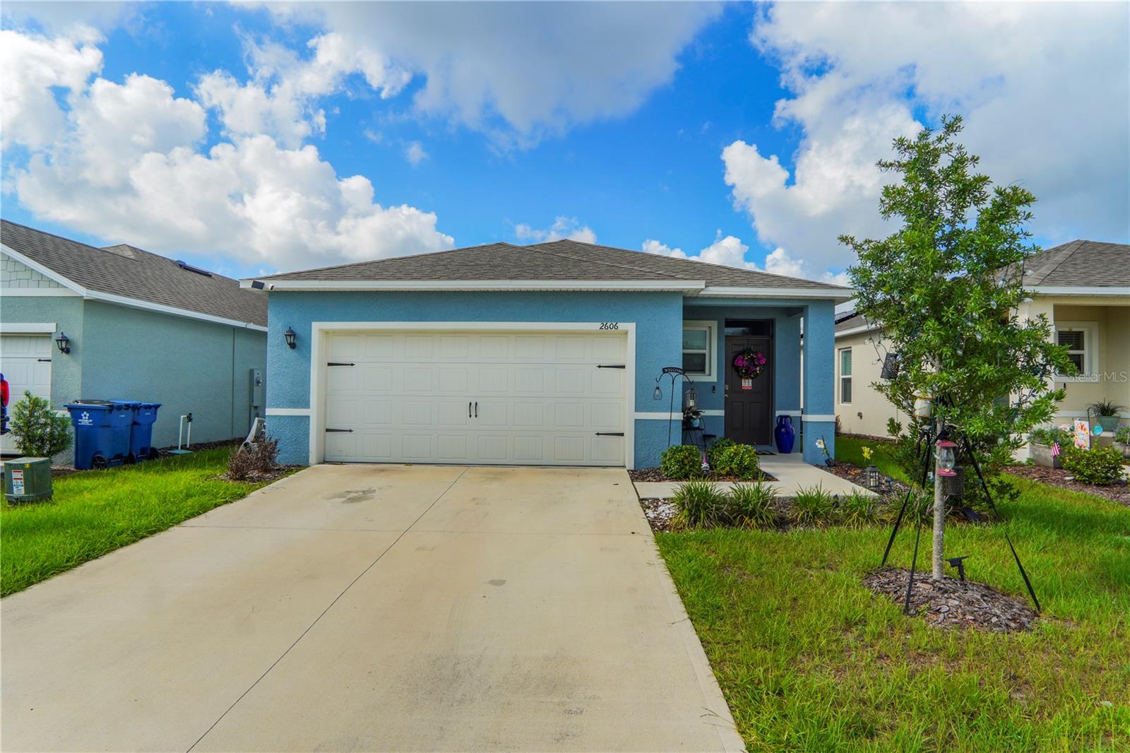 Single Family Residence at 2606 ANGEL FALLS DR, DAVENPORT, photo 2 of 47