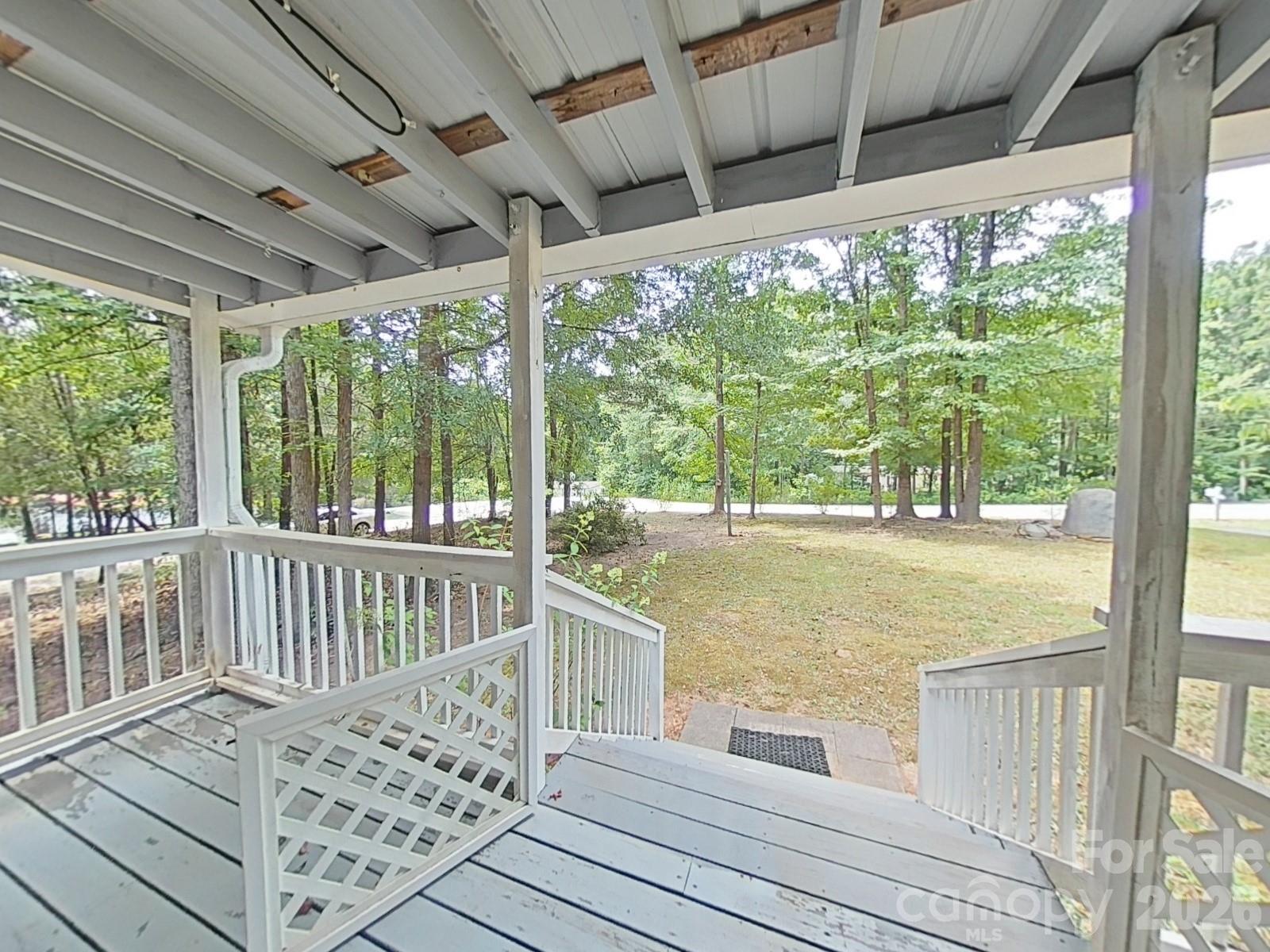 Covered Front Porch - 727 O Malleys Court, Clover