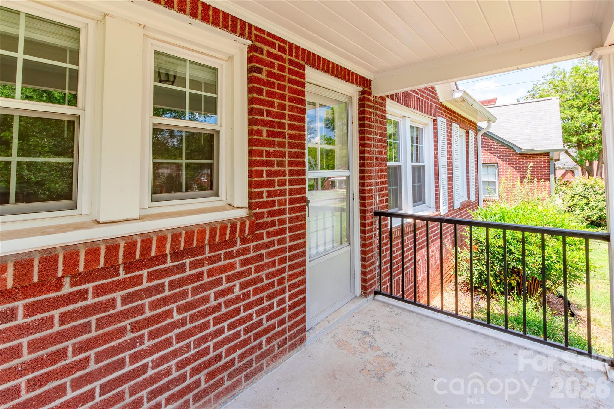 Single Family Residence at 168 Park Street, Statesville, photo 6 of 27
