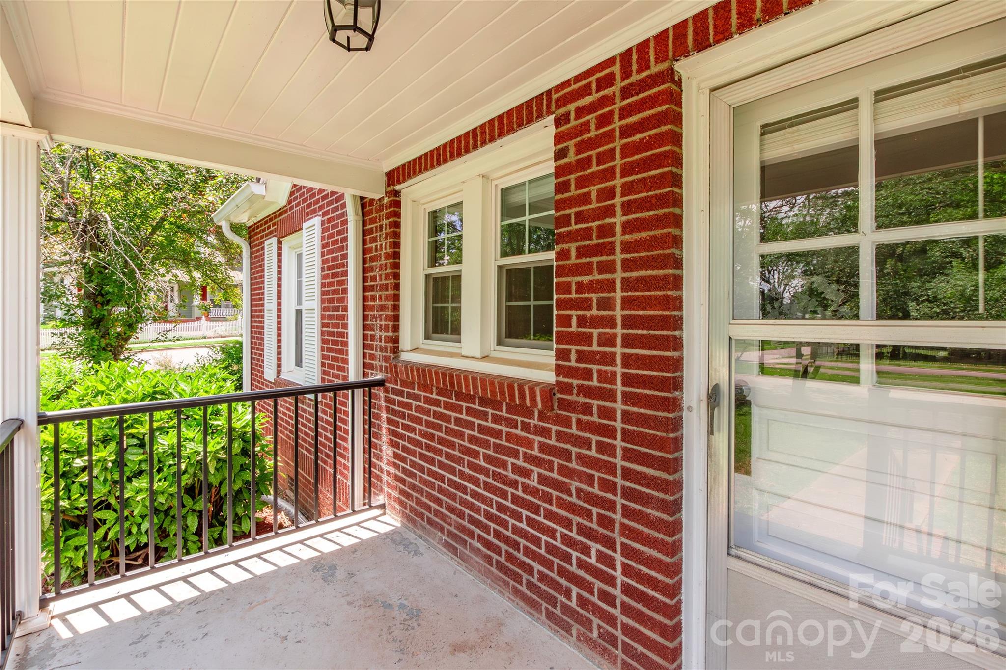 Single Family Residence at 168 Park Street, Statesville, photo 7 of 27