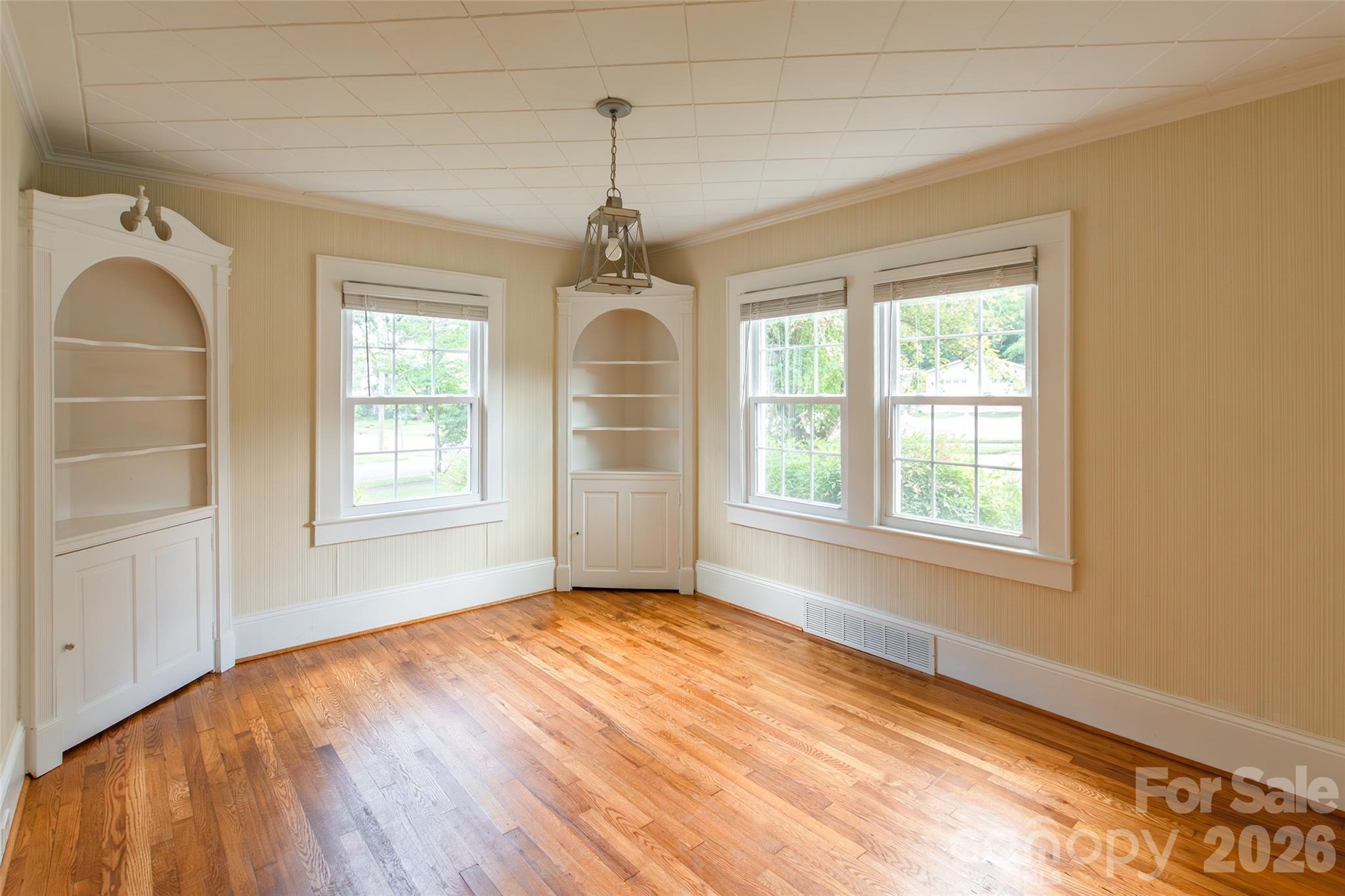 Single Family Residence at 168 Park Street, Statesville, photo 11 of 27
