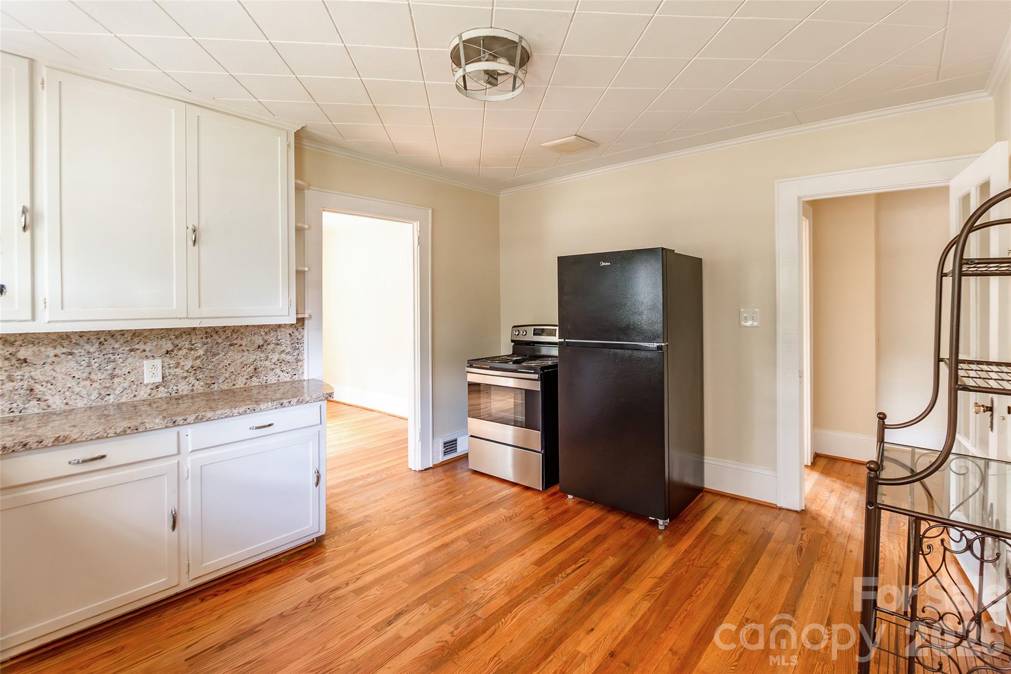 Single Family Residence at 168 Park Street, Statesville, photo 14 of 27