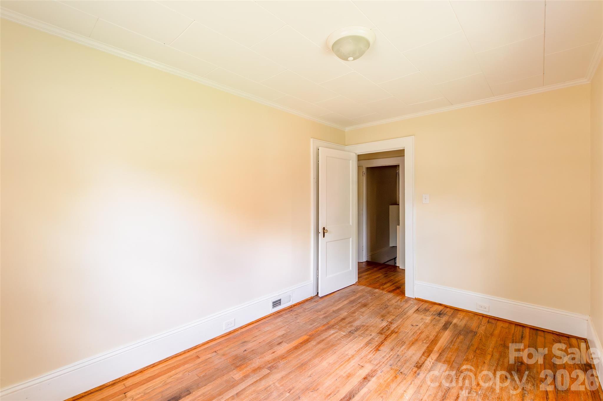Single Family Residence at 168 Park Street, Statesville, photo 16 of 27