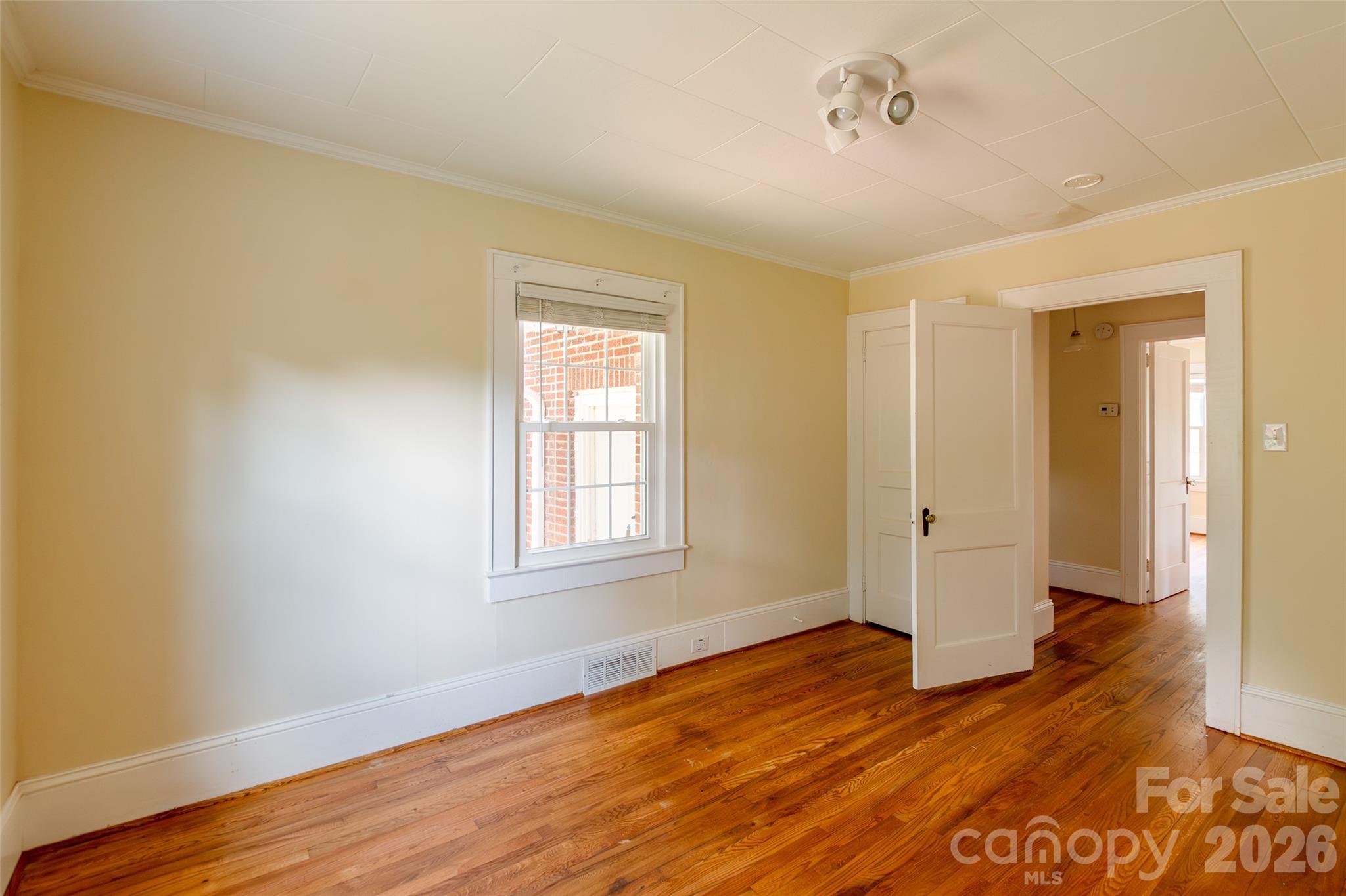 Single Family Residence at 168 Park Street, Statesville, photo 18 of 27