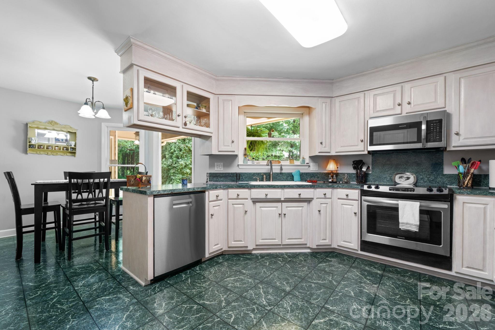 Kitchen - 4093 Fairview Drive, Maiden