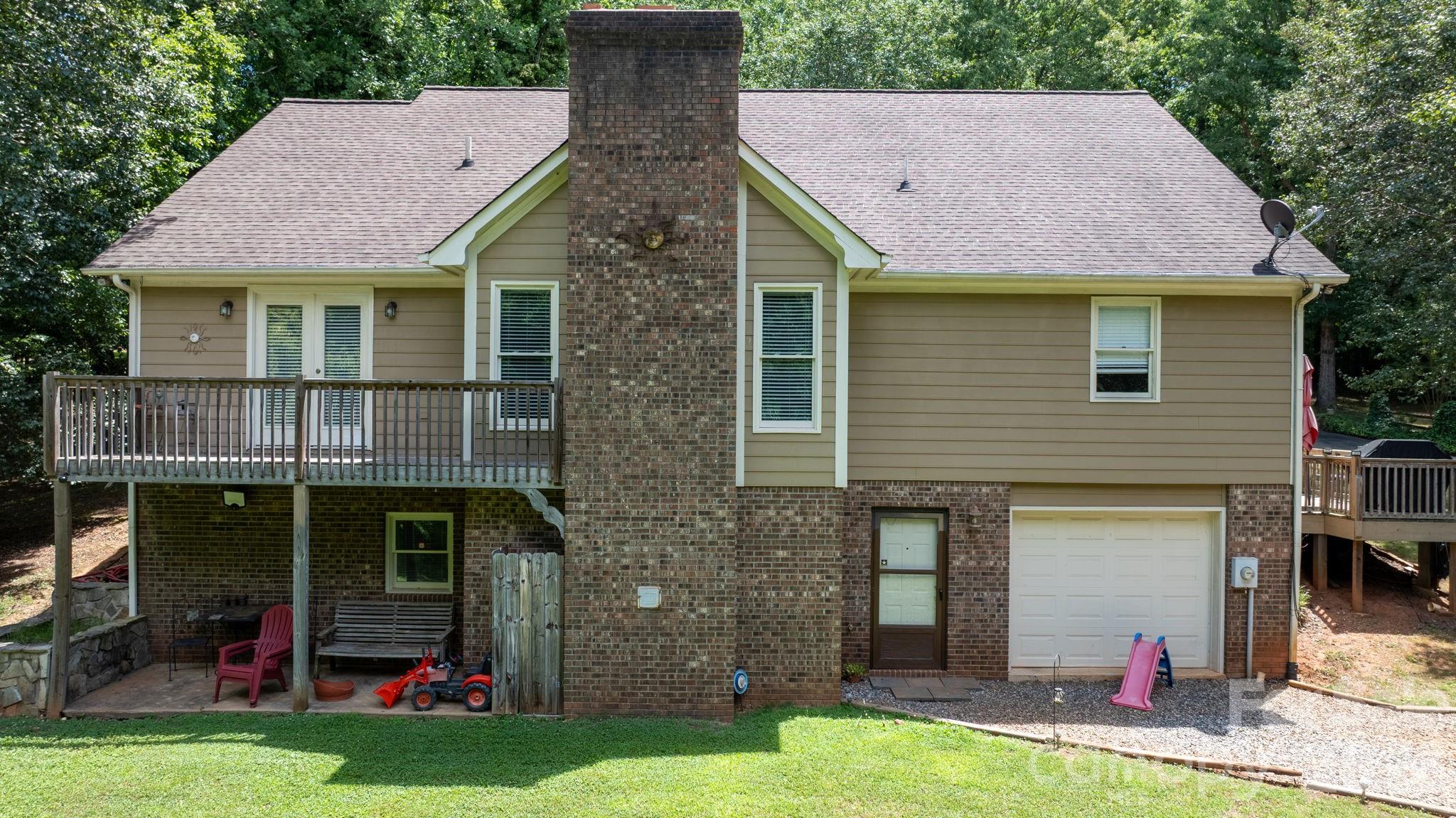 Back - 4093 Fairview Drive, Maiden