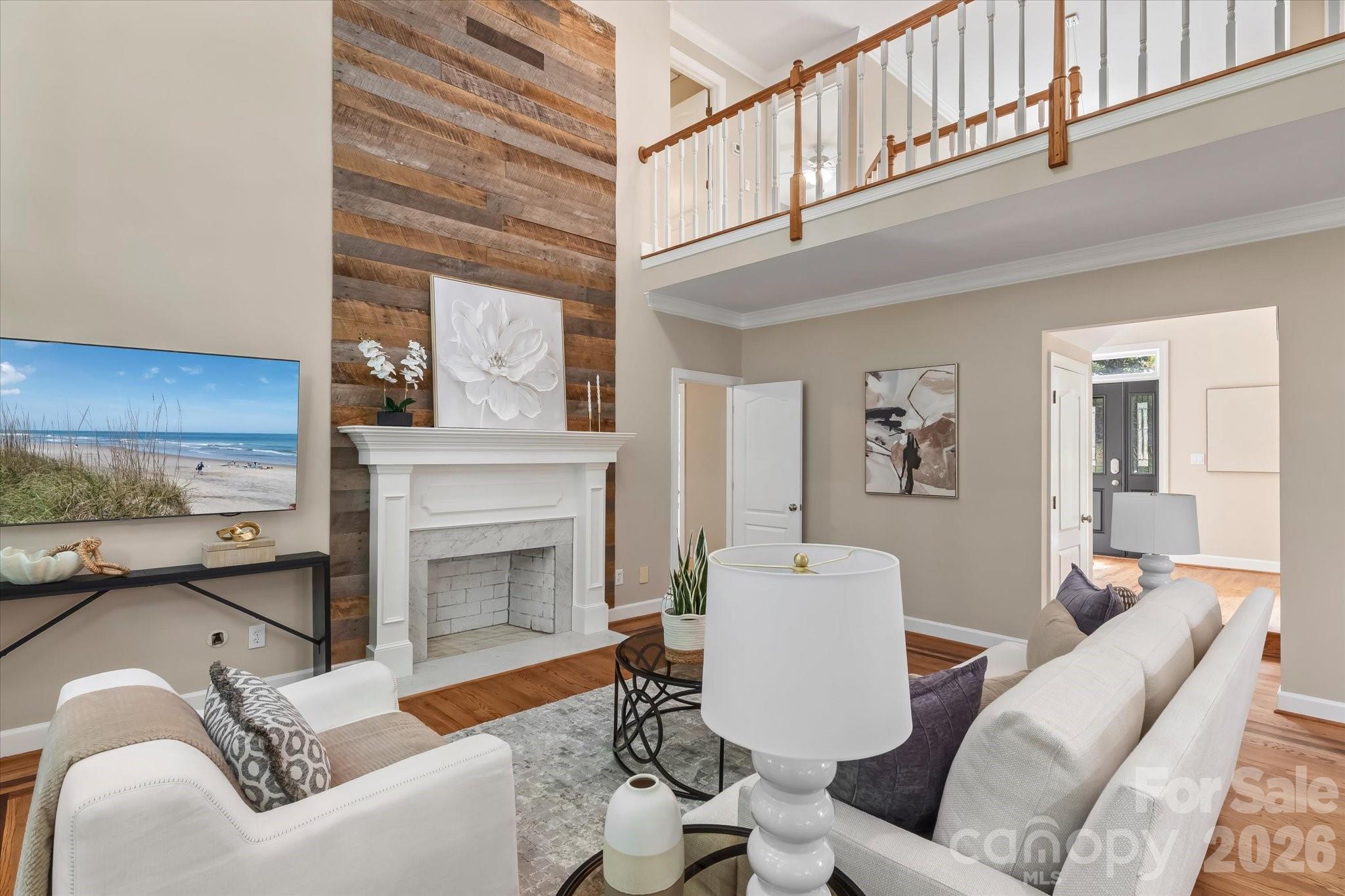Two story family room - 122 Lake Pine Road, Mooresville