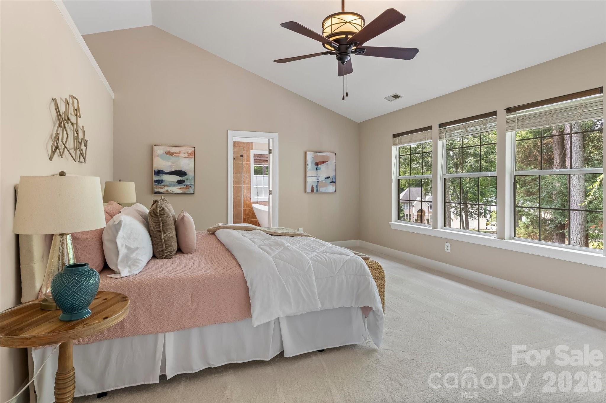 Large Primary with new carpet - 122 Lake Pine Road, Mooresville