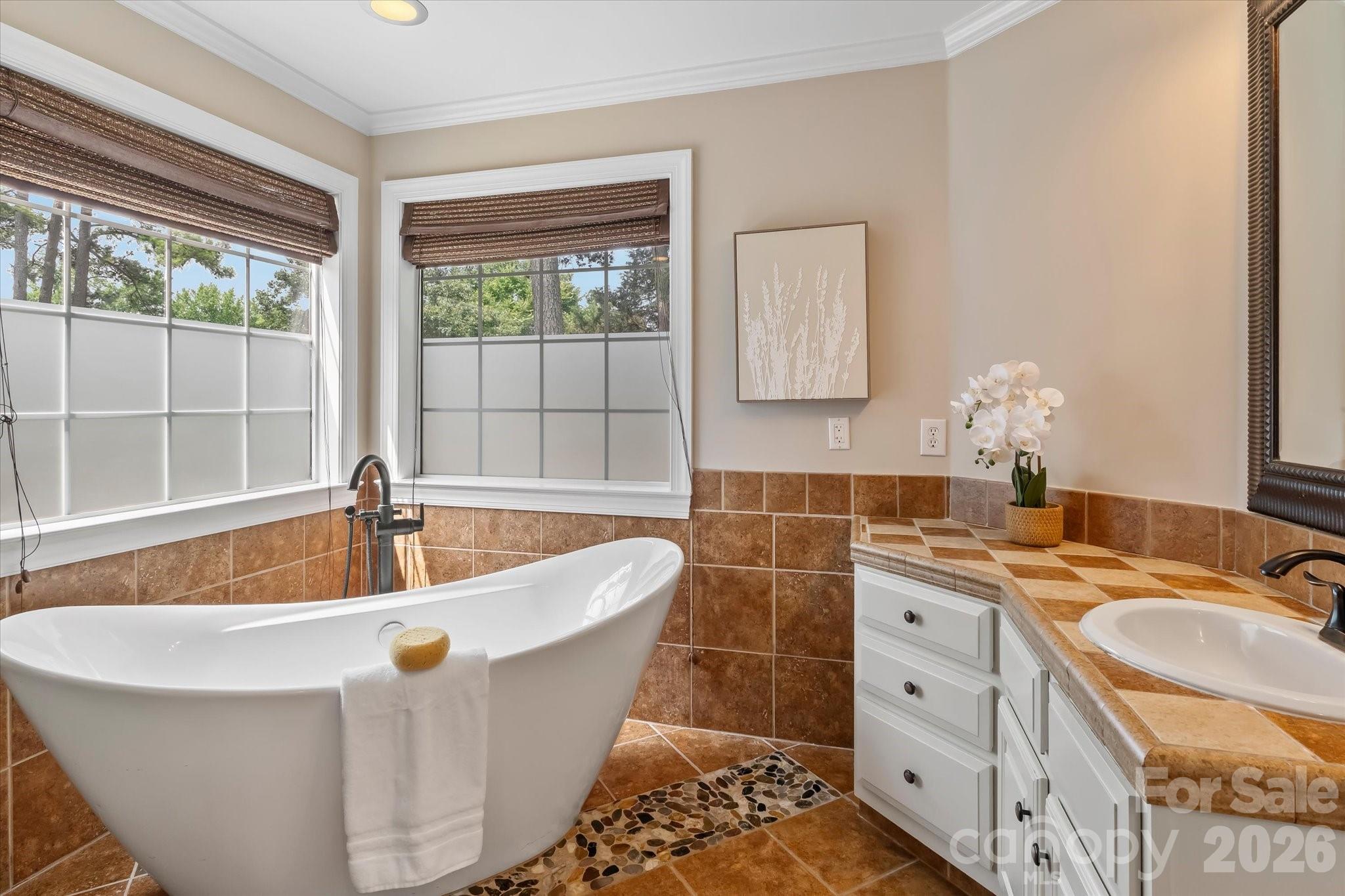 Stand alone tub for soaking - 122 Lake Pine Road, Mooresville