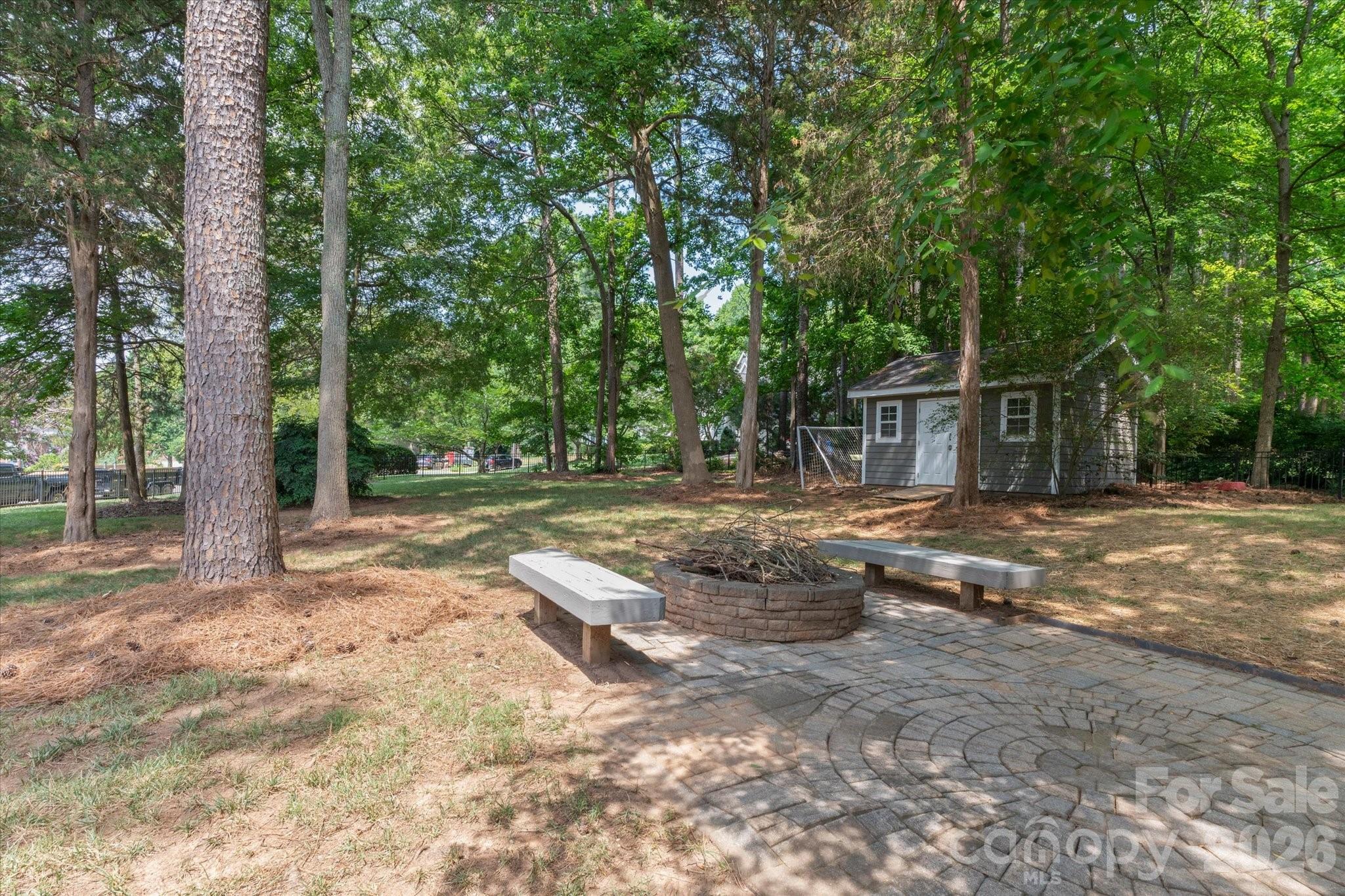 Single Family Residence at 122 Lake Pine Road, Mooresville, photo 22 of 33