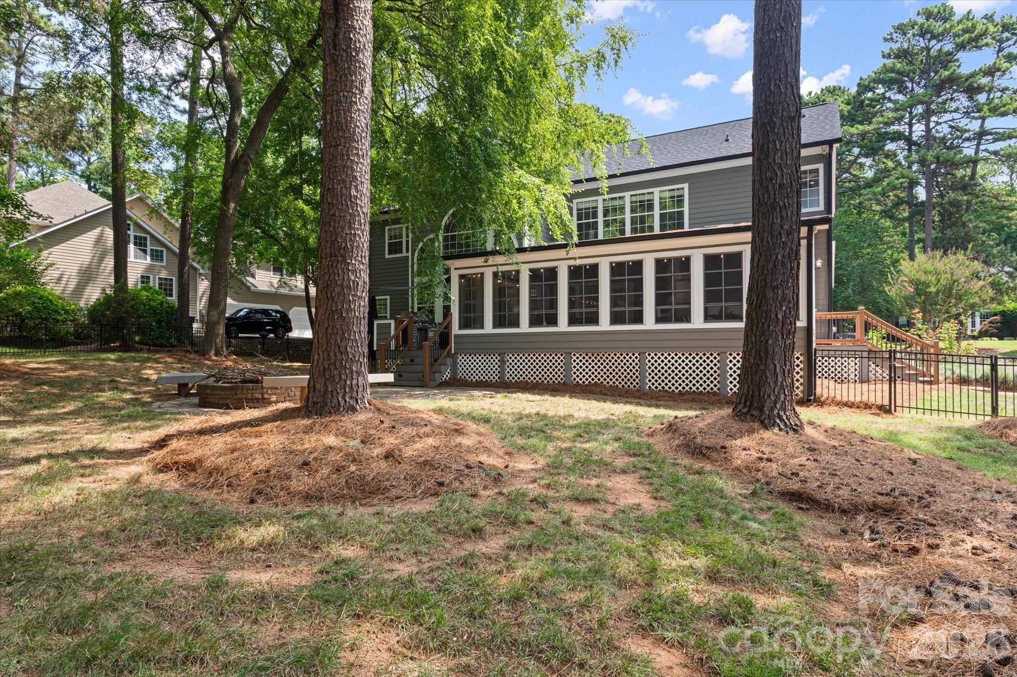 Single Family Residence at 122 Lake Pine Road, Mooresville, photo 24 of 33
