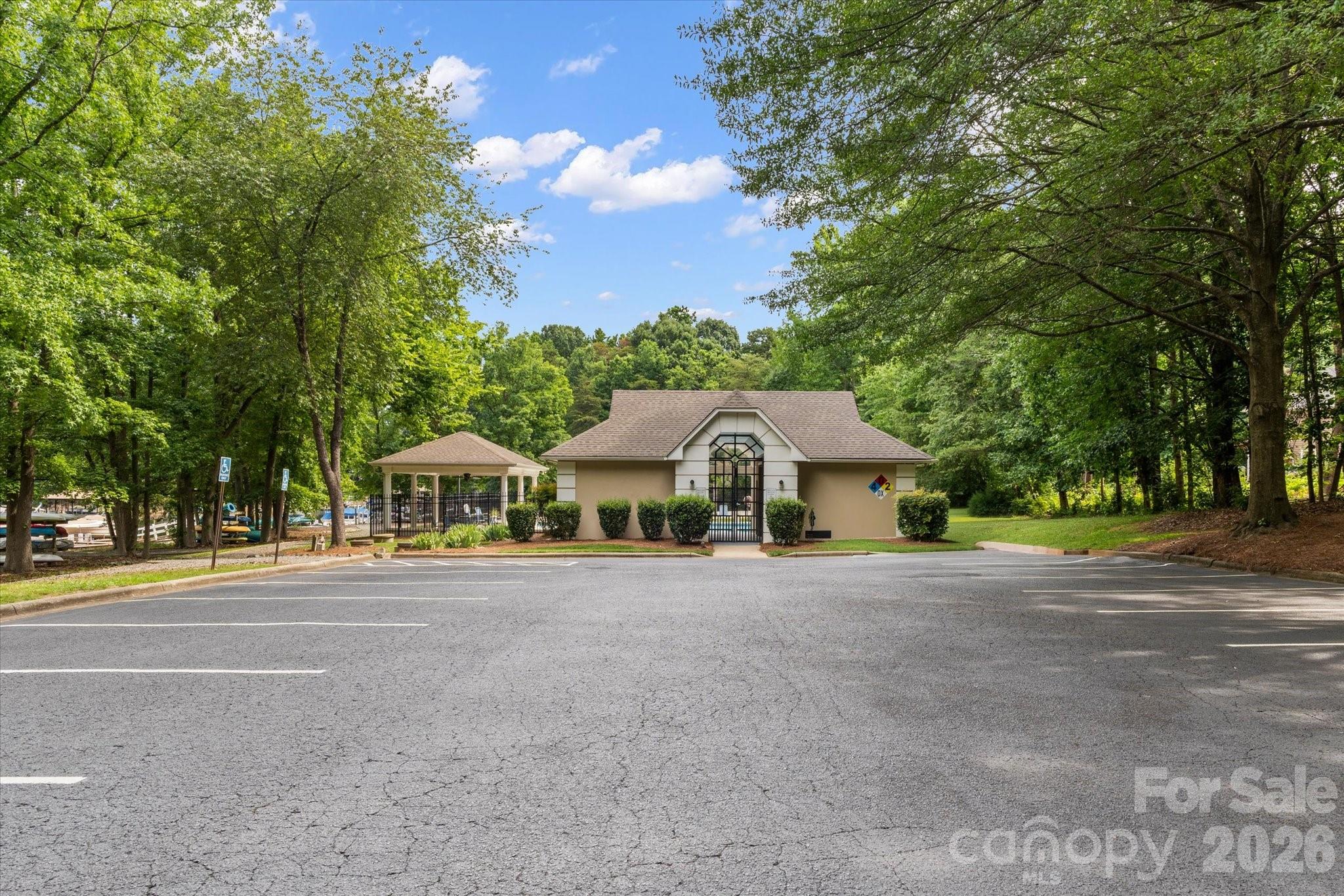 Community Clubhouse - 122 Lake Pine Road, Mooresville