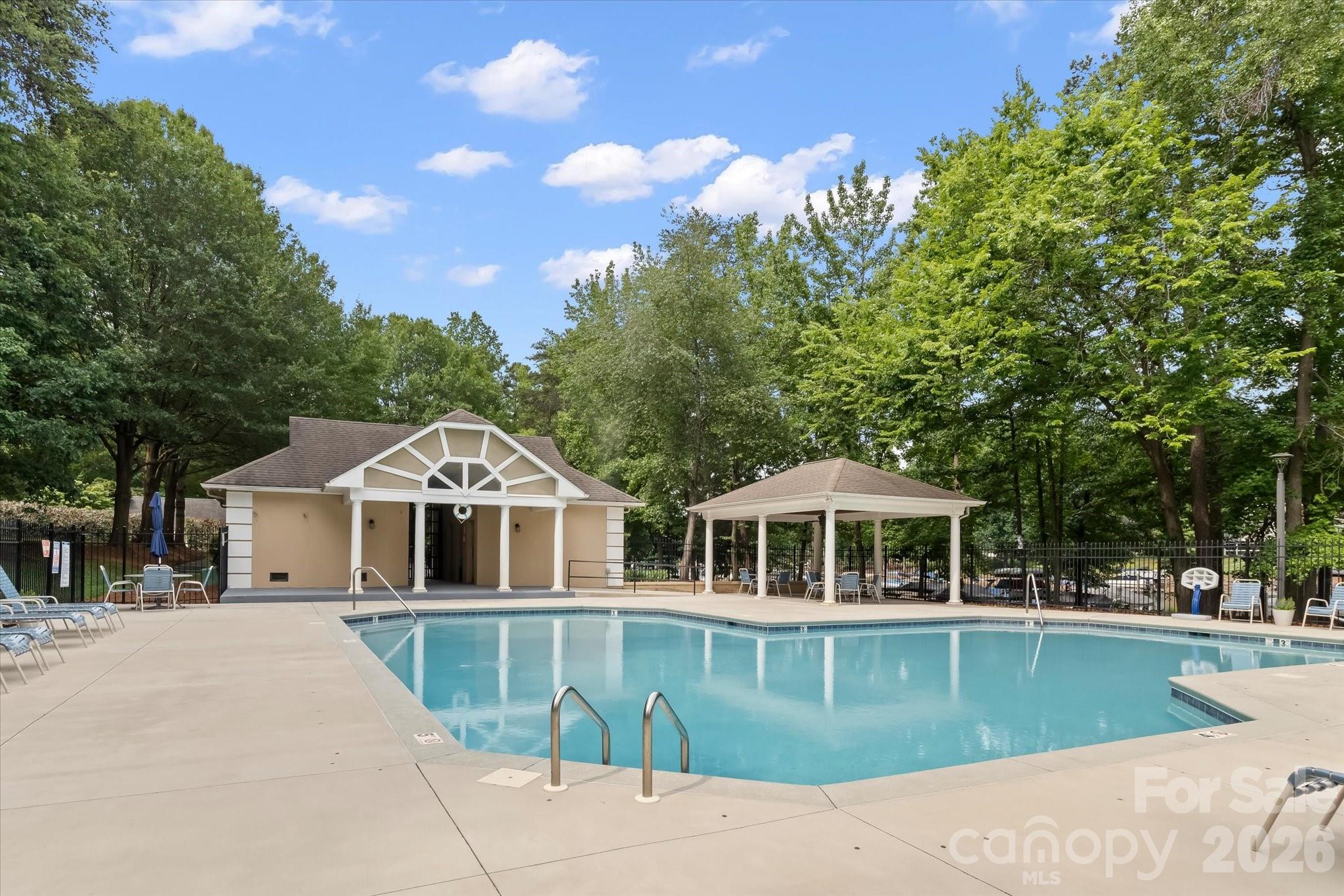 Community pool just down the street - 122 Lake Pine Road, Mooresville